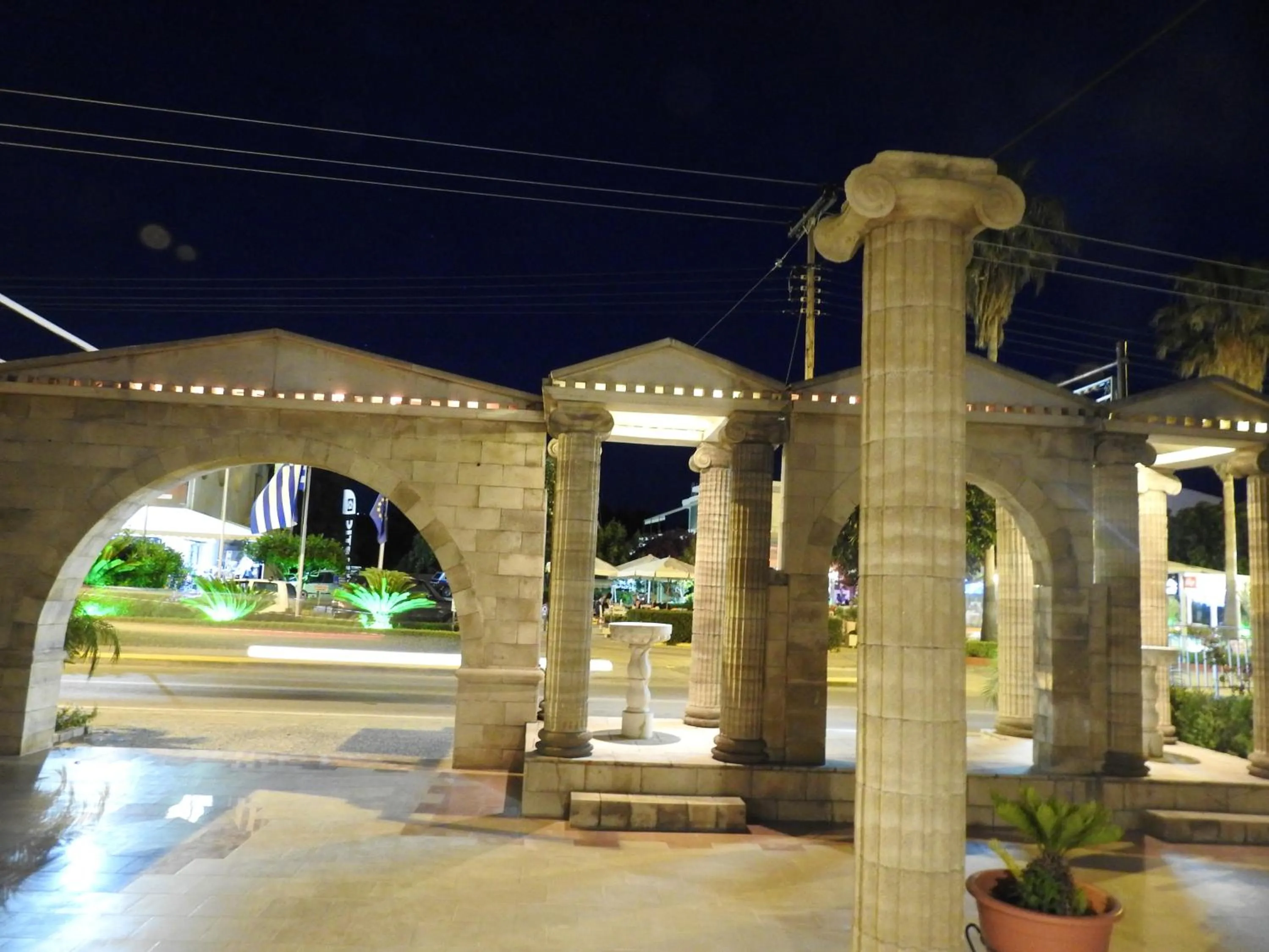 Facade/entrance in Nikos Ikies