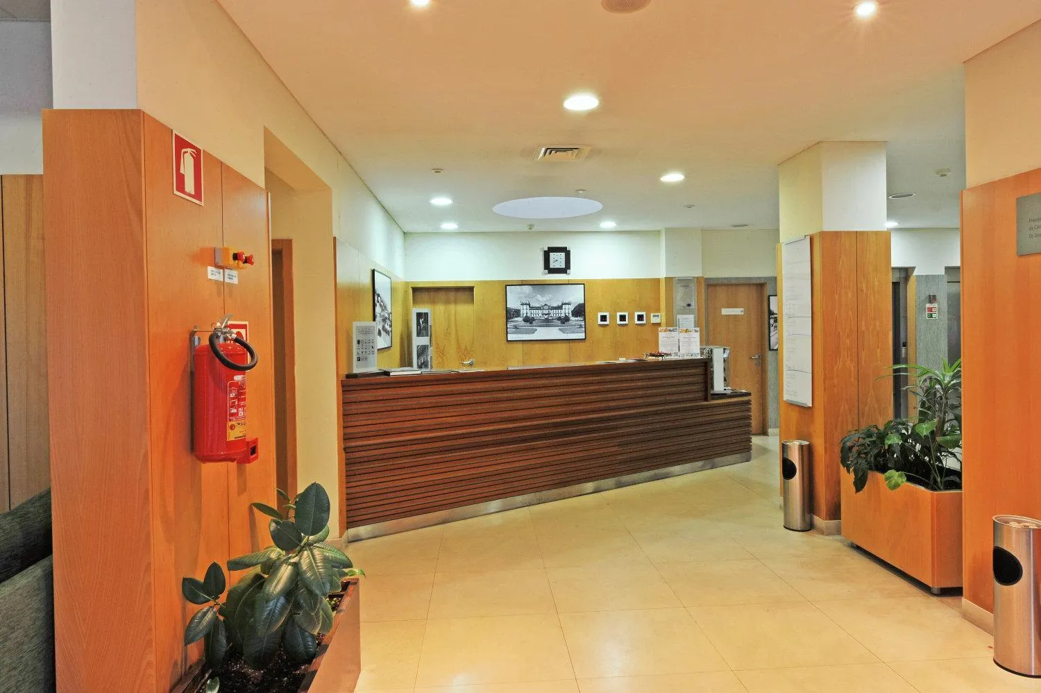 Lobby or reception in Hotel Bienestar Termas de Moncao