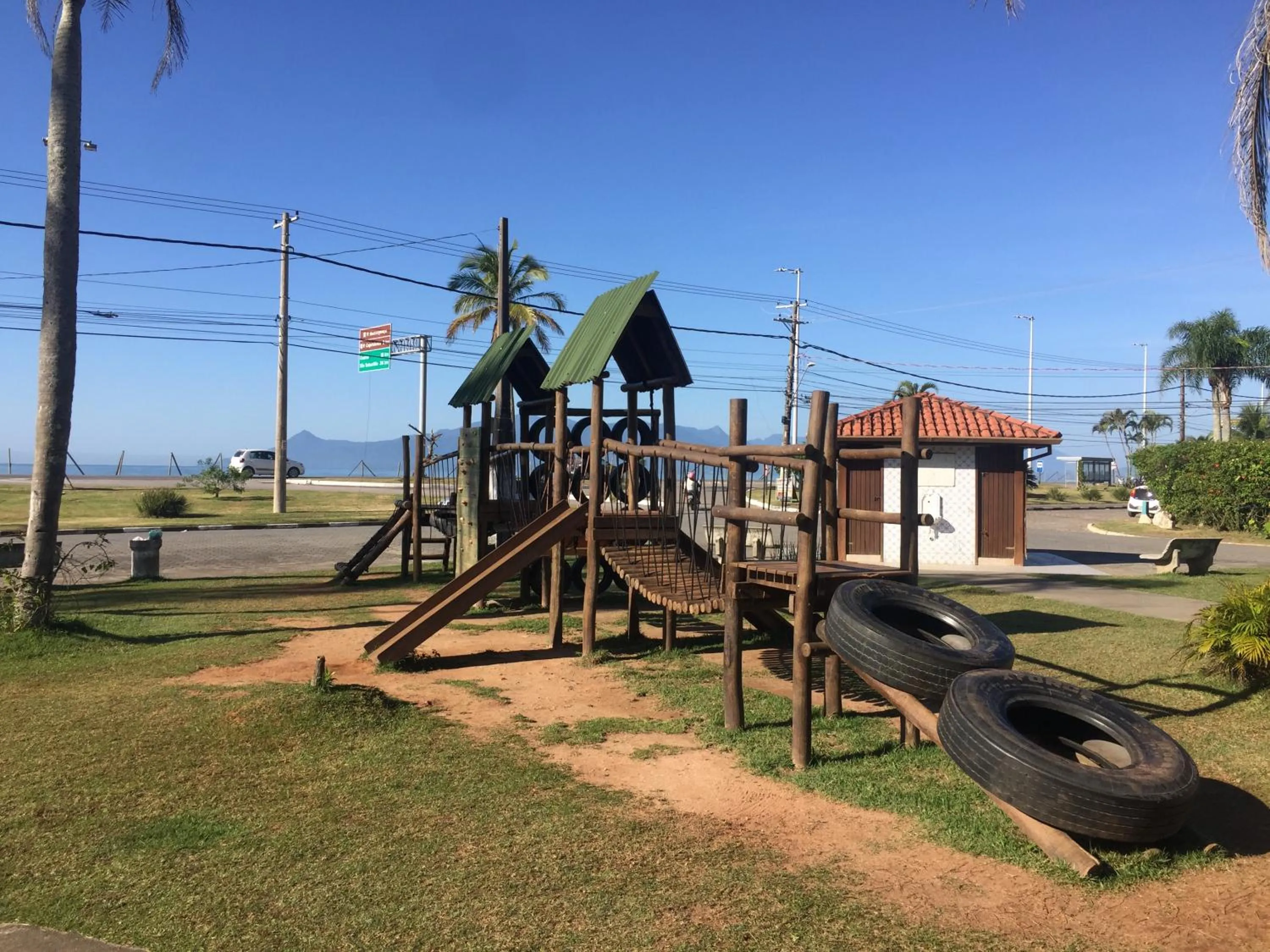 Vista Lateral Mar Massaguaçu