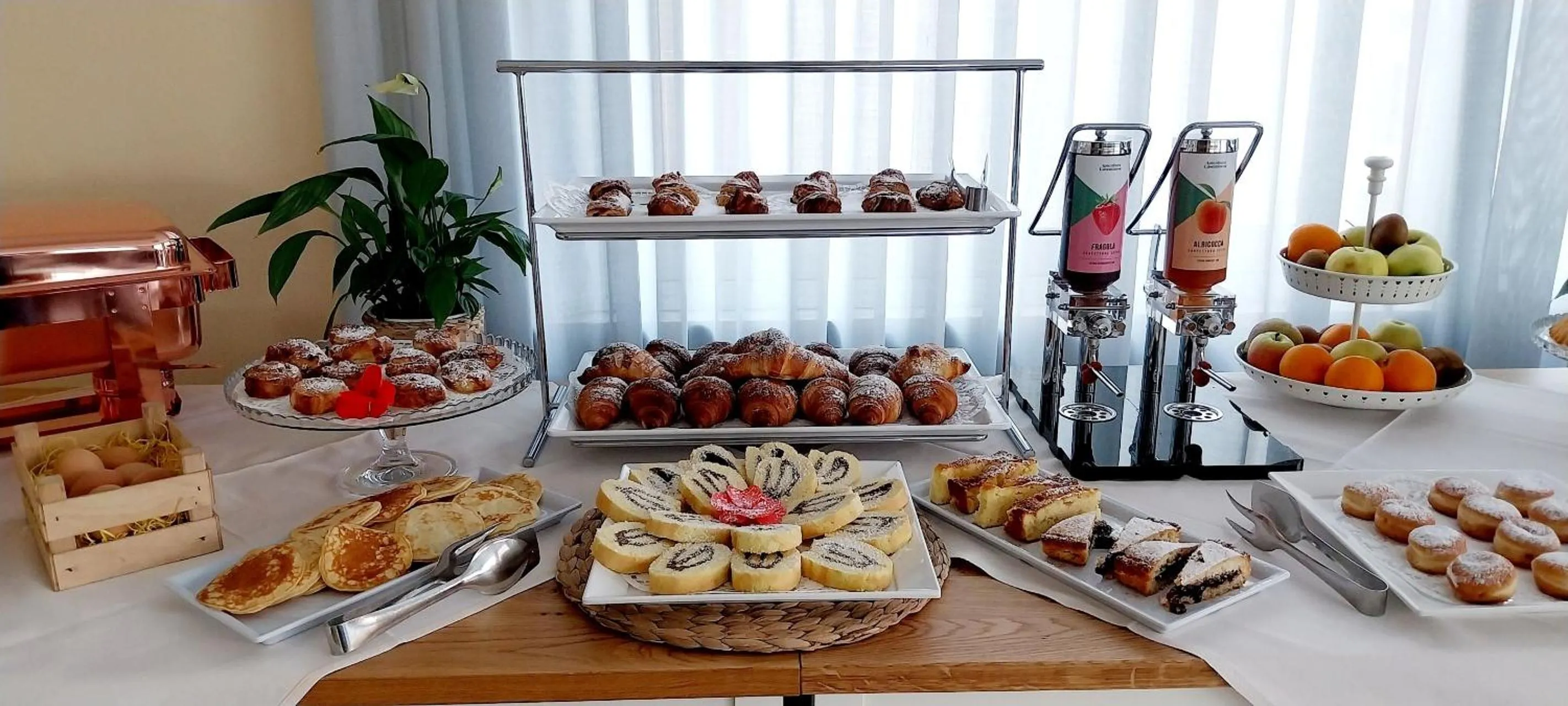 Continental breakfast in Hotel Brotas