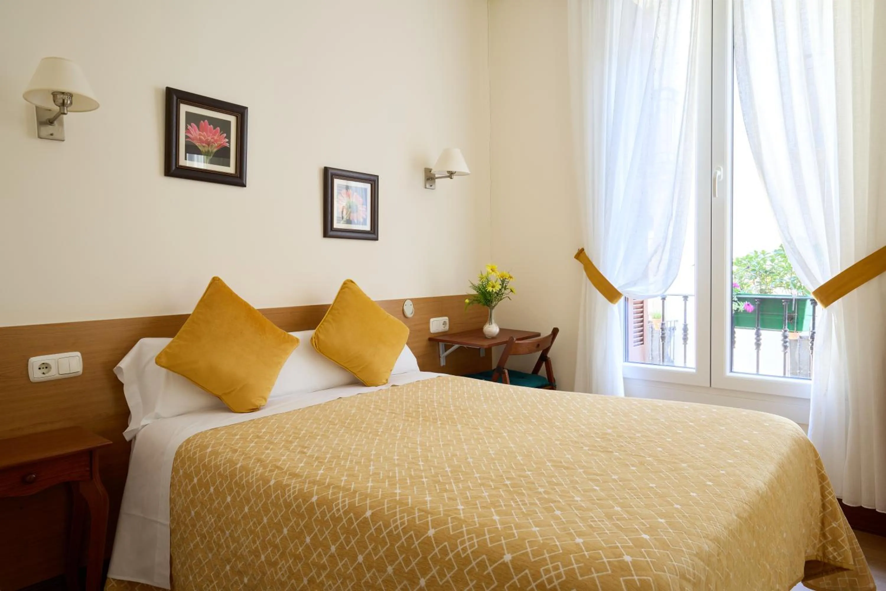 Bed in Pensión San Jerónimo