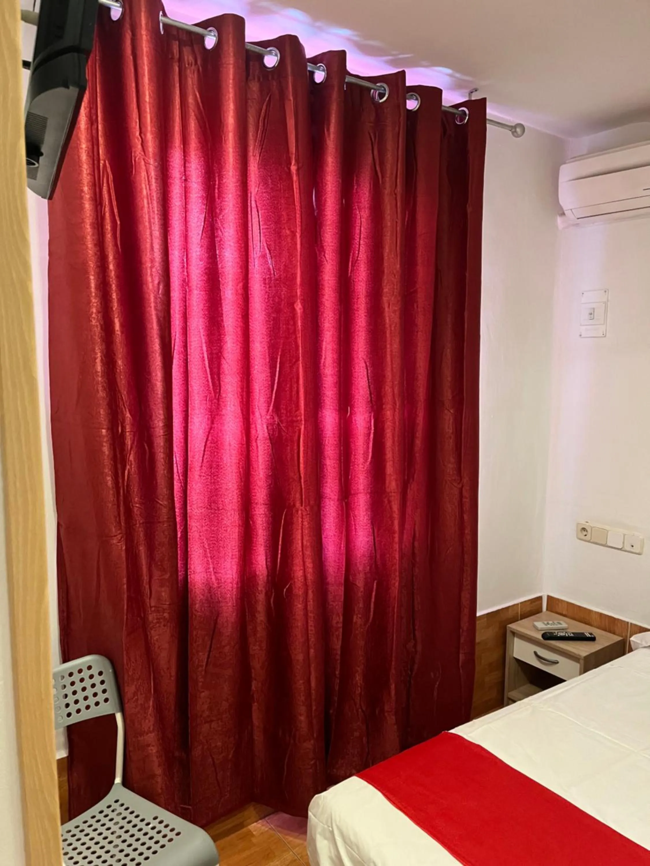 Bedroom, Bed in Hostal Las Vegas