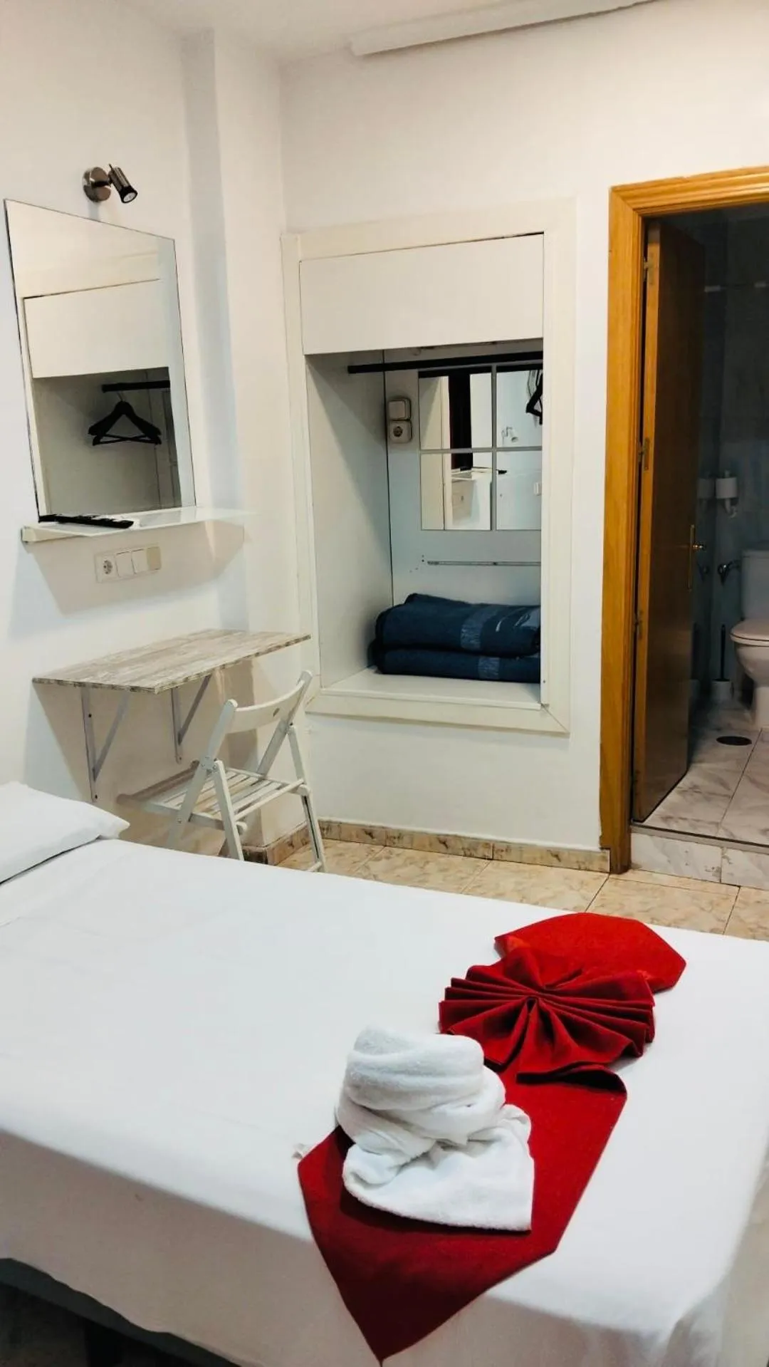 Bed in Hostal Las Vegas