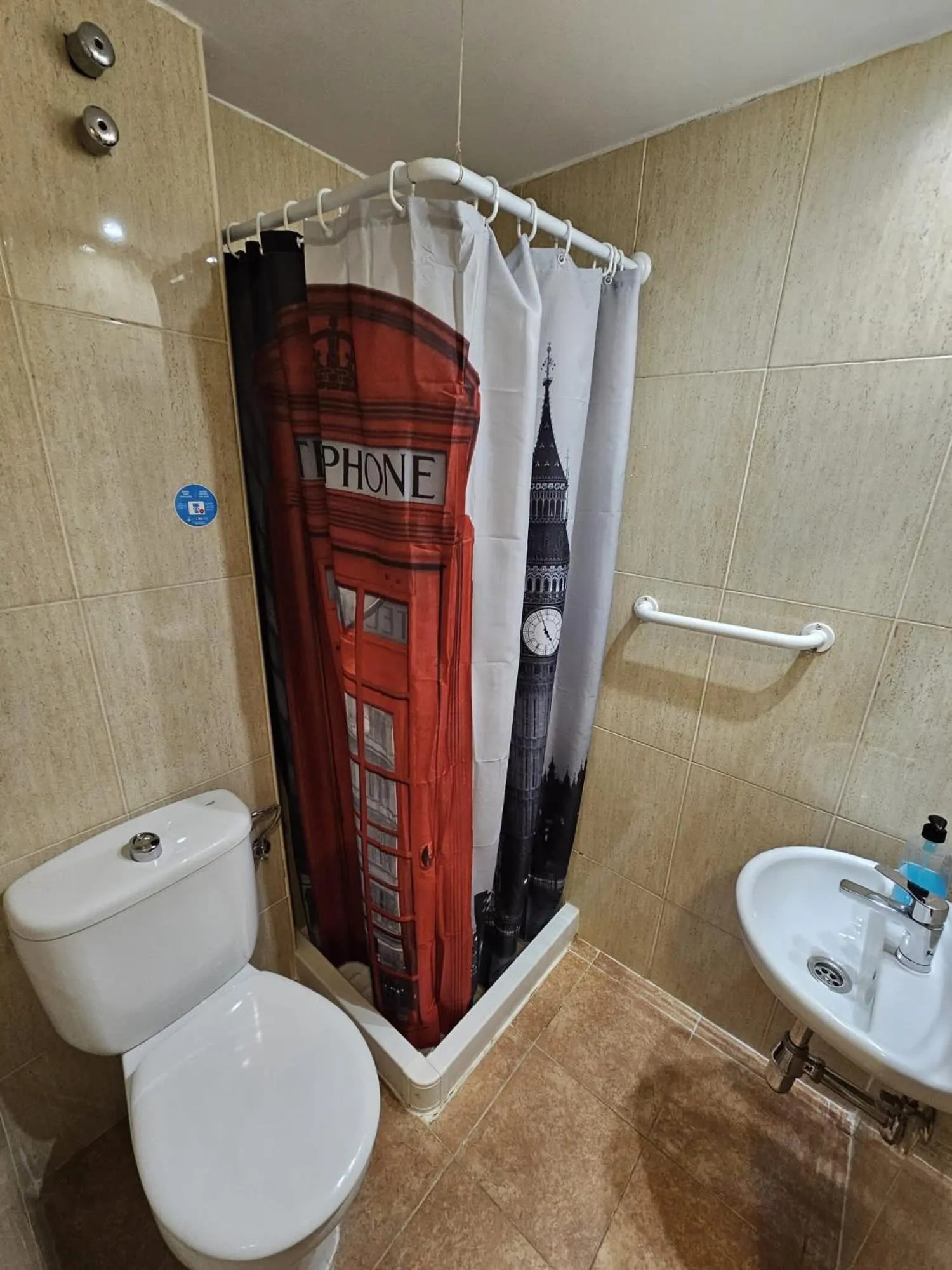 Bathroom in Hostal Las Vegas