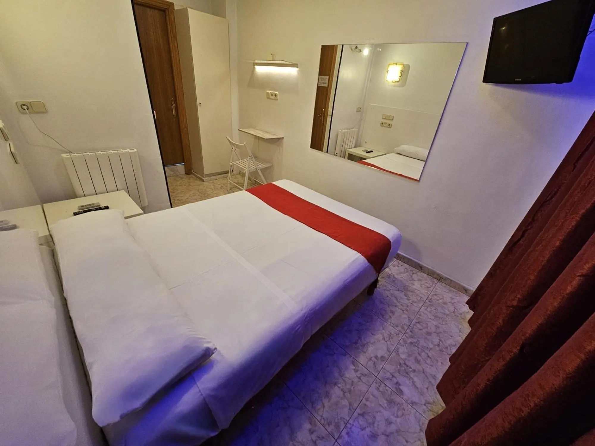 Photo of the whole room, Bed in Hostal Las Vegas