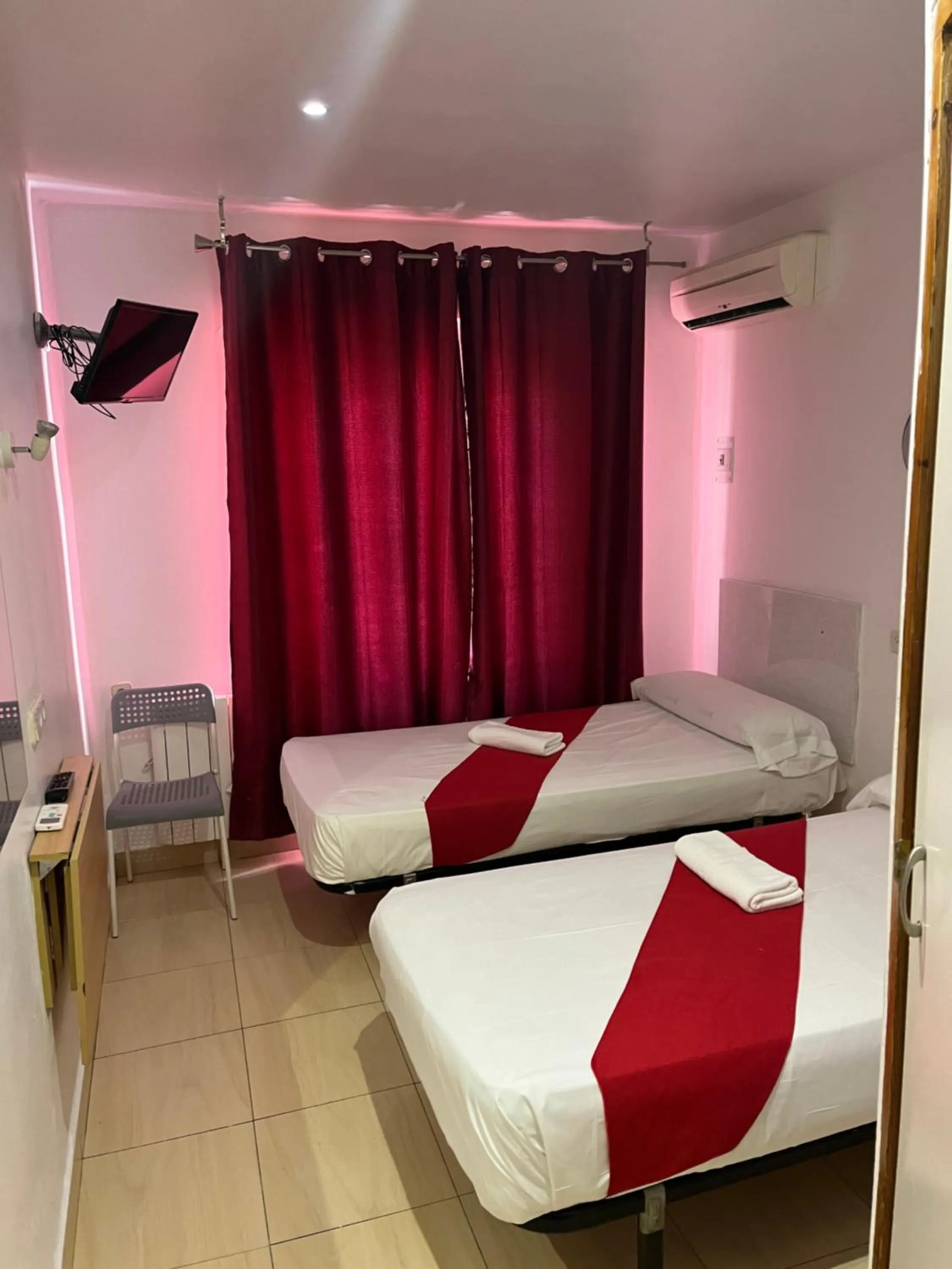 Bed in Hostal Las Vegas