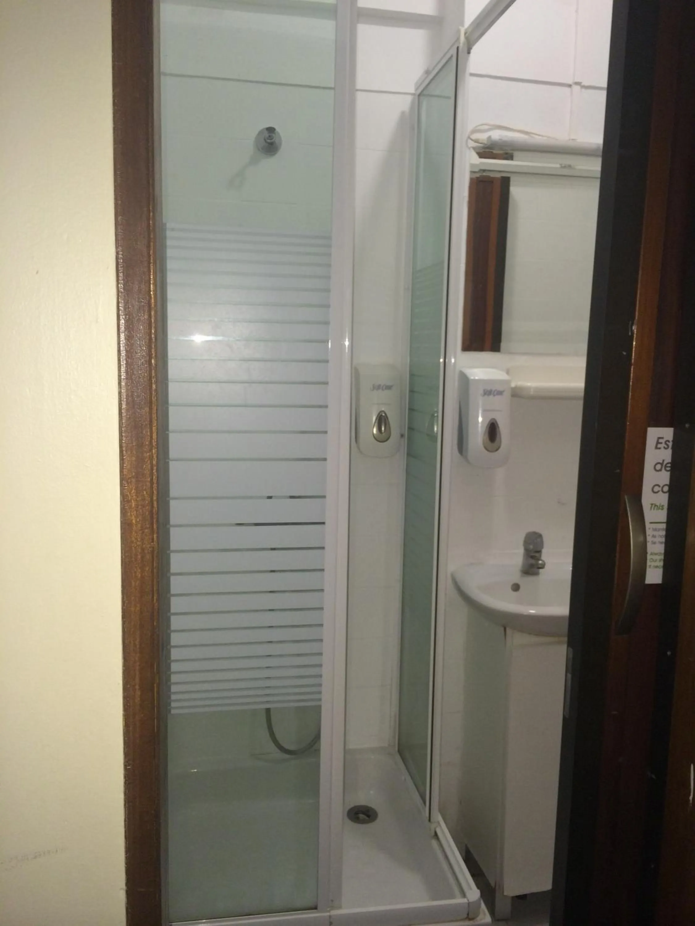 Toilet in Residencial Jardim da Amadora