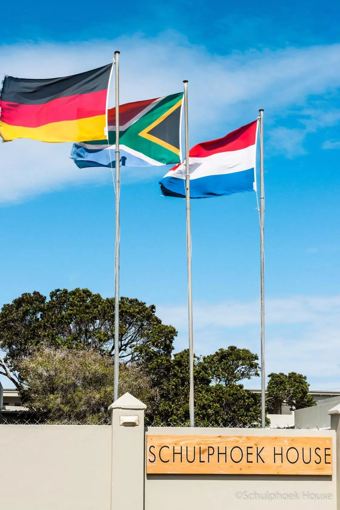 Facade/entrance in Schulphoek Seafront House