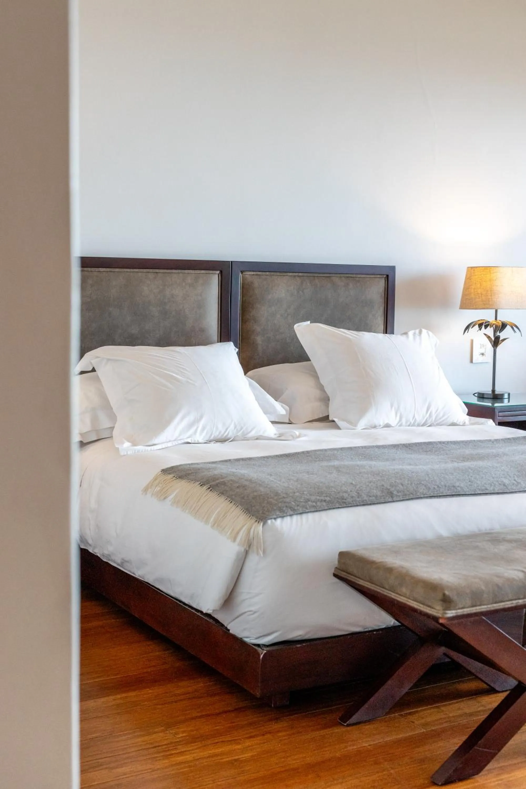 Bed in Schulphoek Seafront House