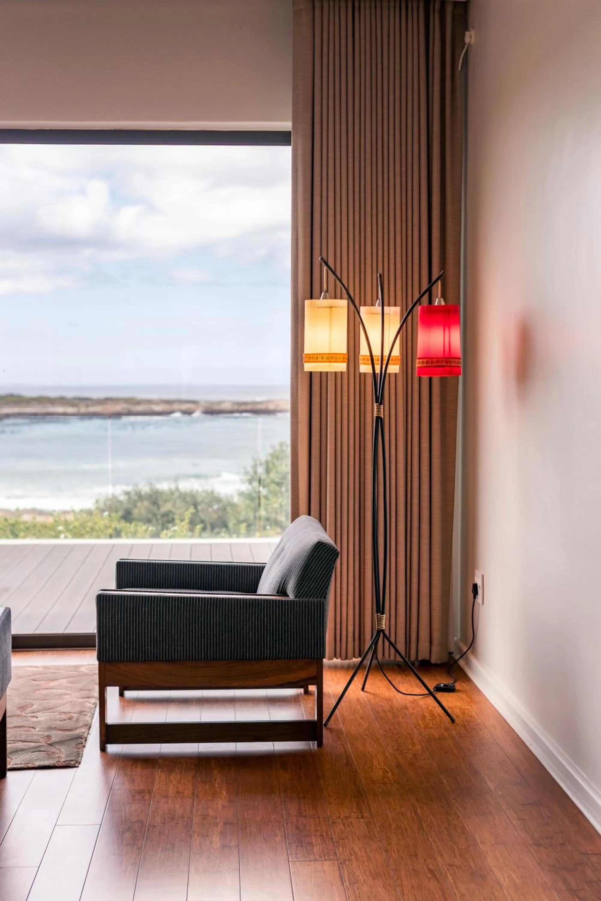 Seating area in Schulphoek Seafront House