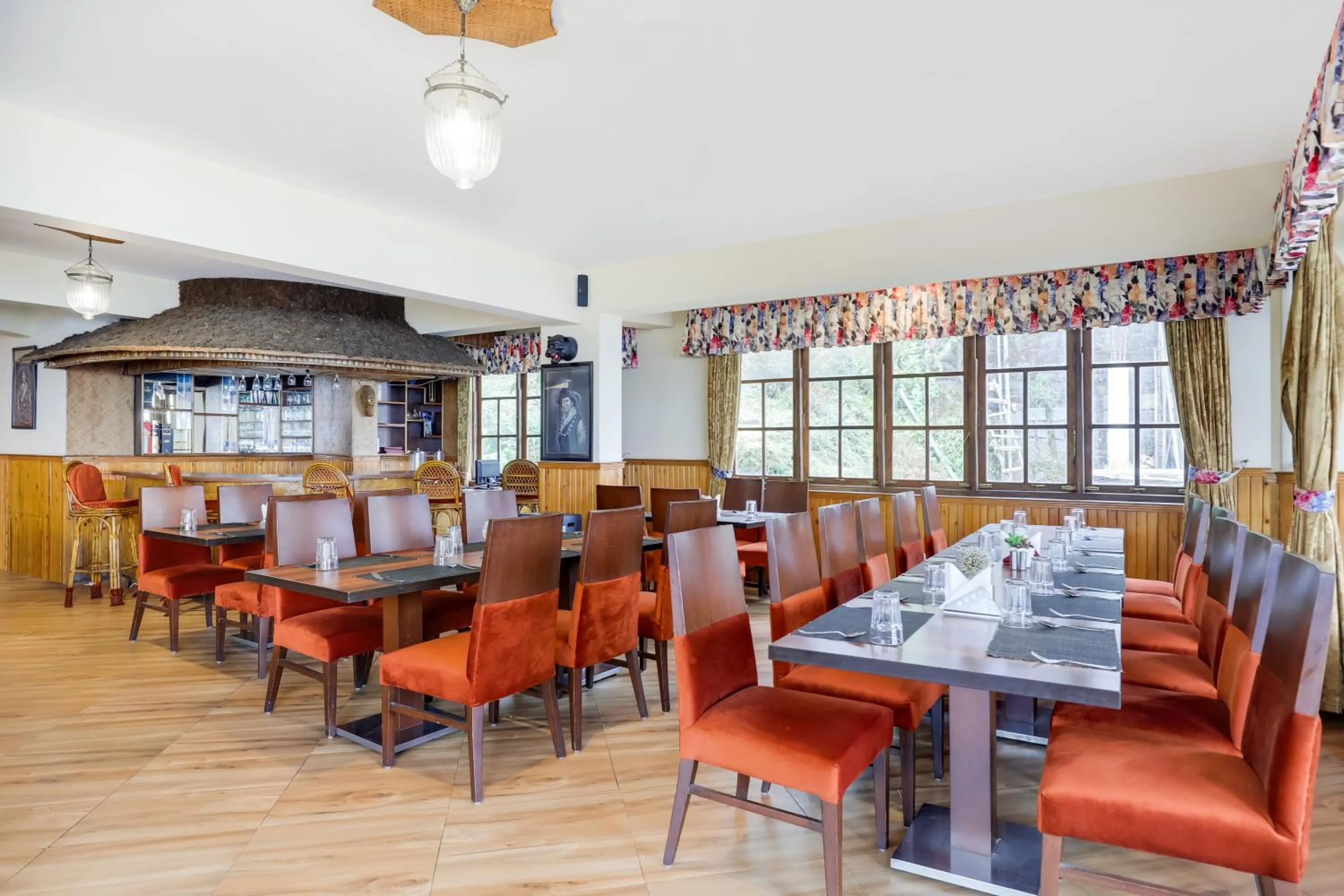 Restaurant/places to eat in Summit Newa Regency