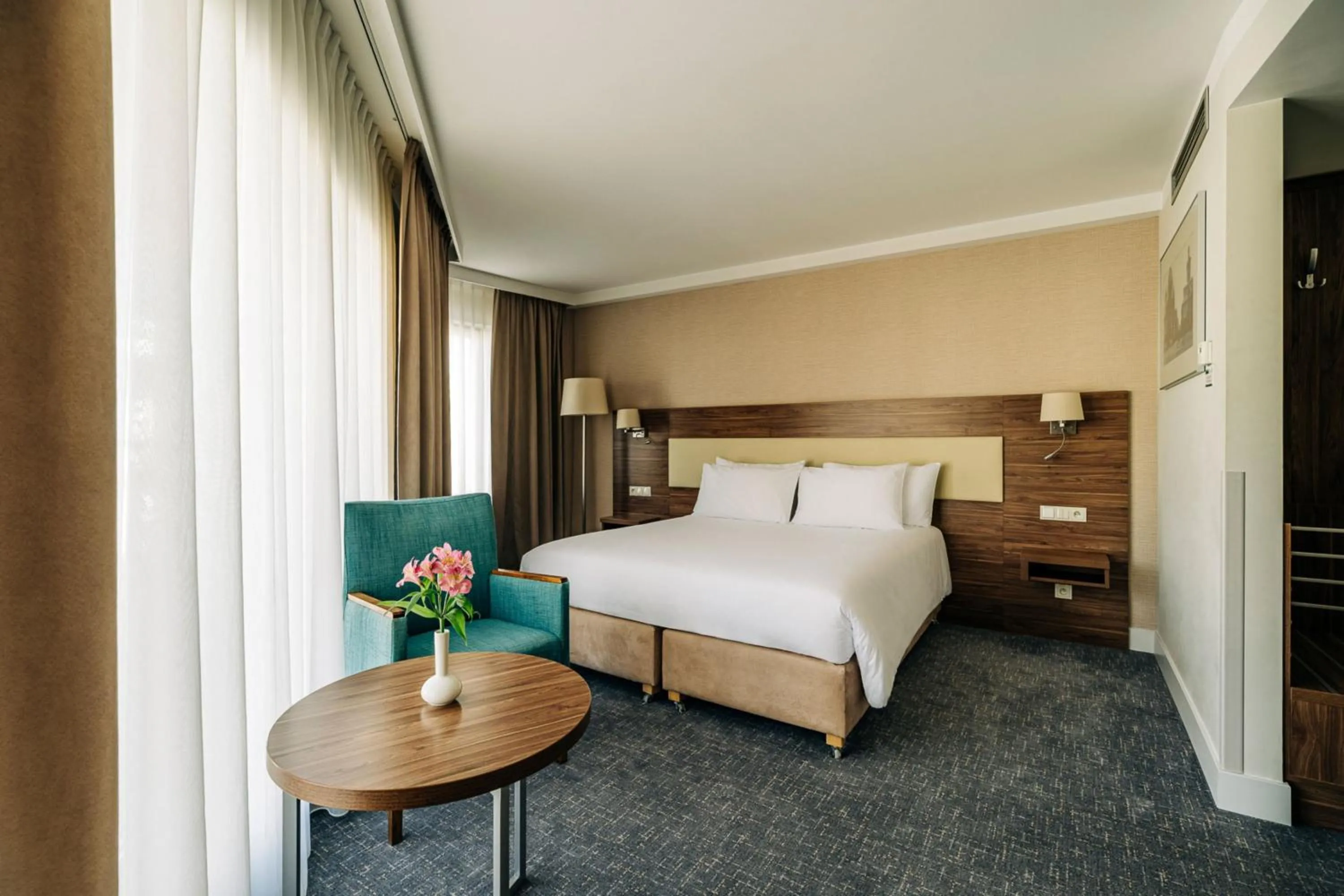 Photo of the whole room, Bed in Holiday Inn Łódź by IHG