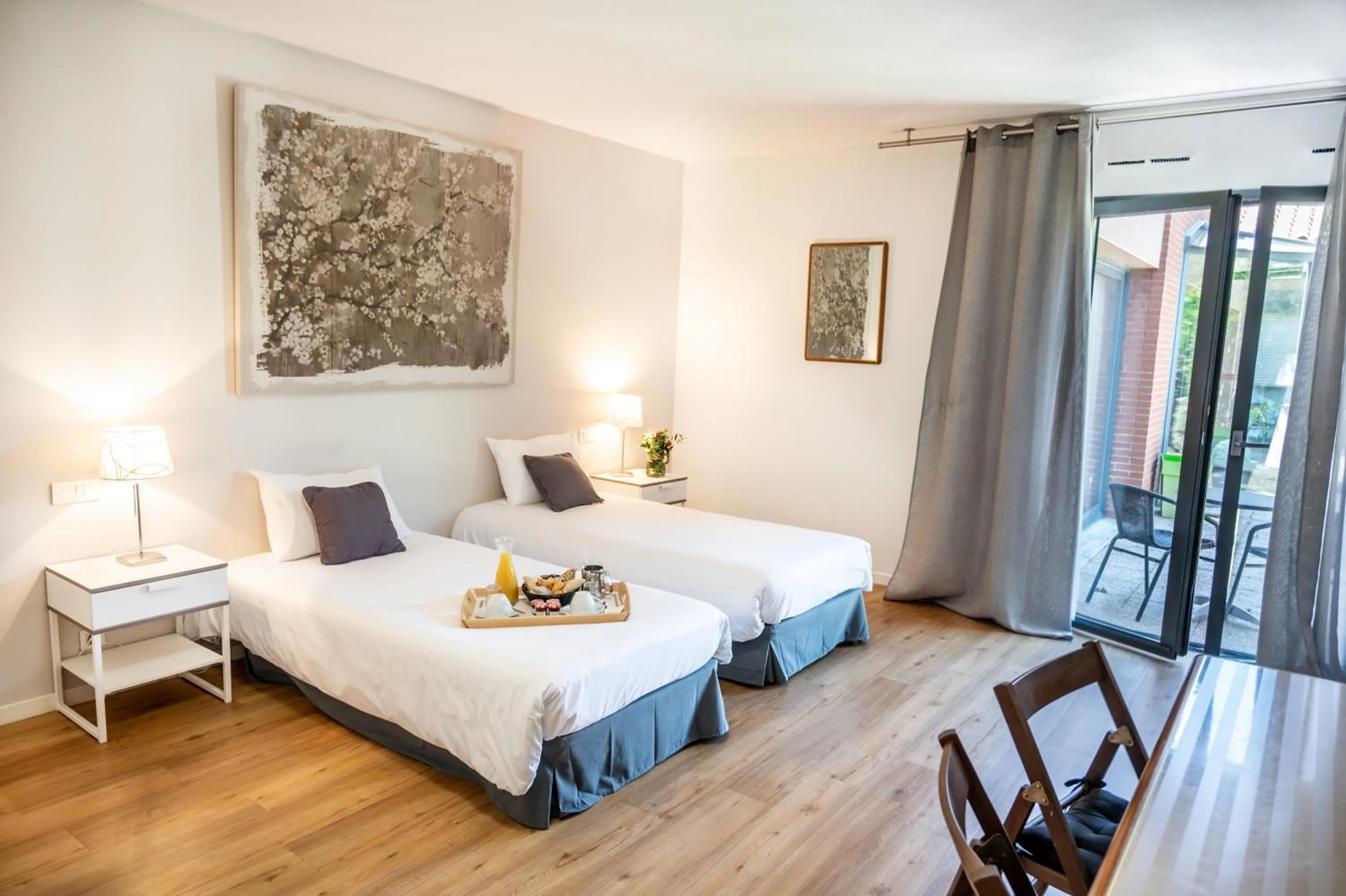 Patio, Bed in Hôtel & Events LE PATIO OCCITAN Toulouse Ouest - Cugnaux