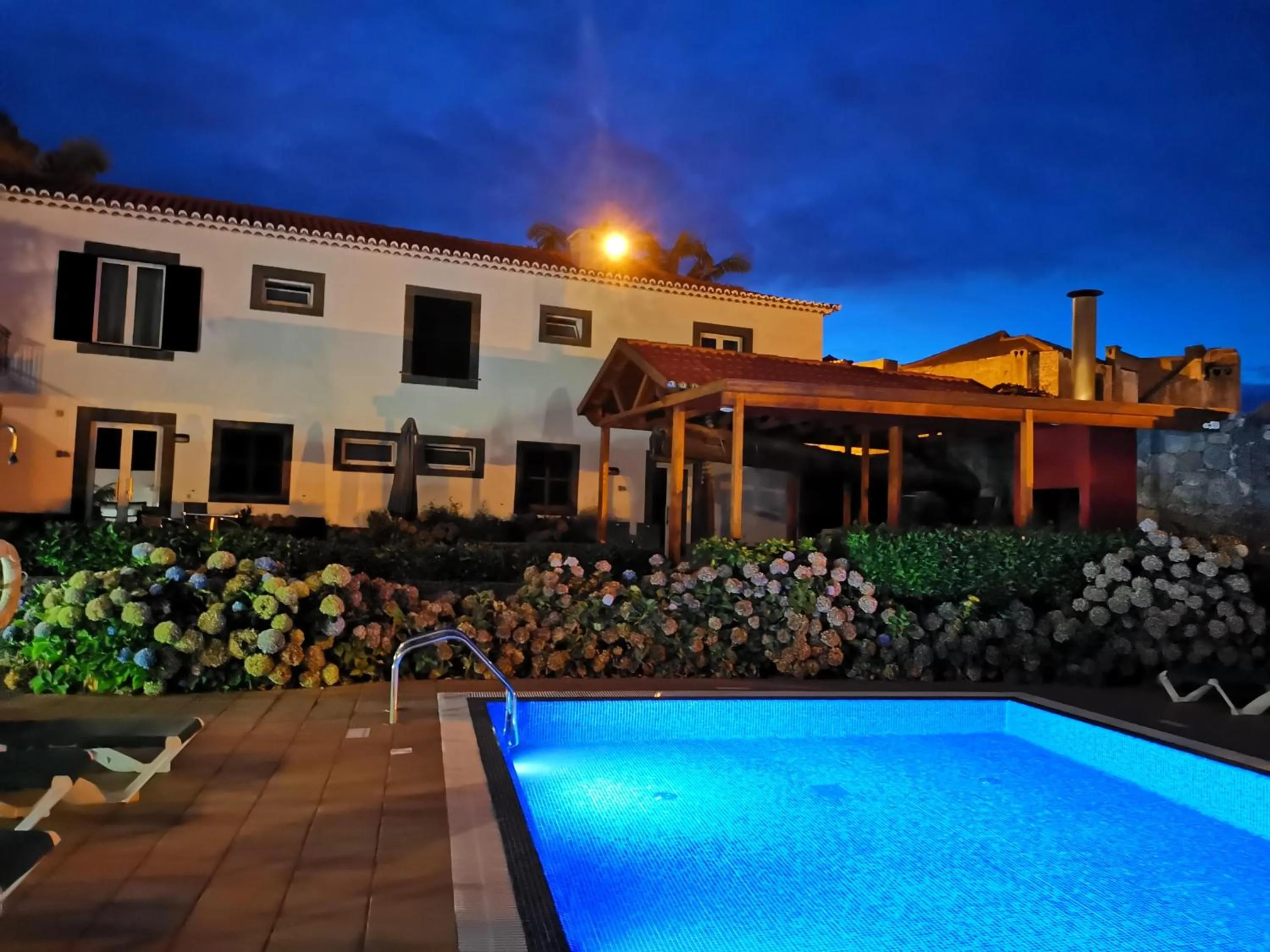 Property building in Casa da Capelinha