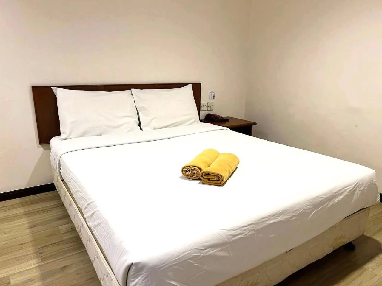 Bed in Northern Lodge Hotel