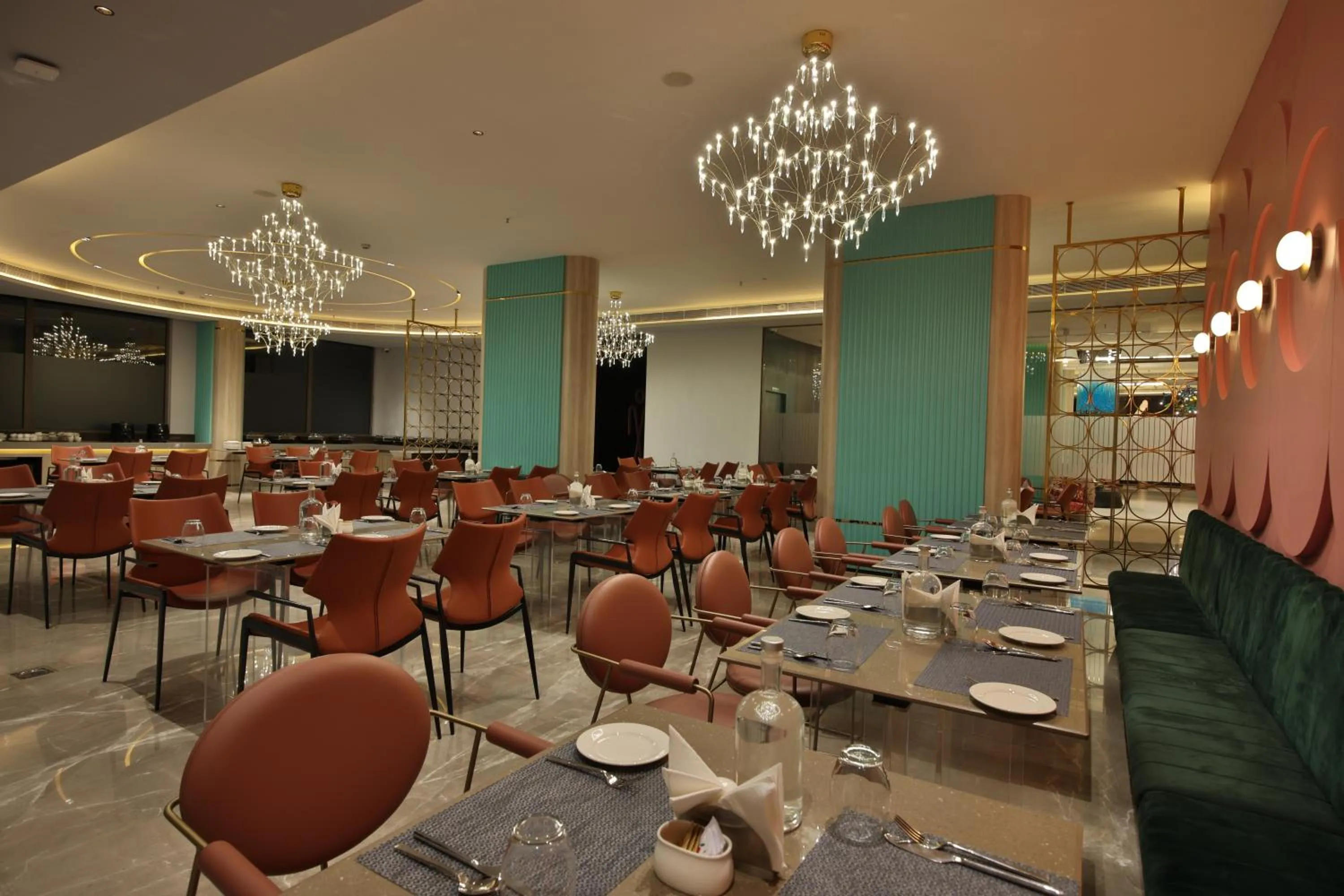 Restaurant/places to eat in Pushpak Grande