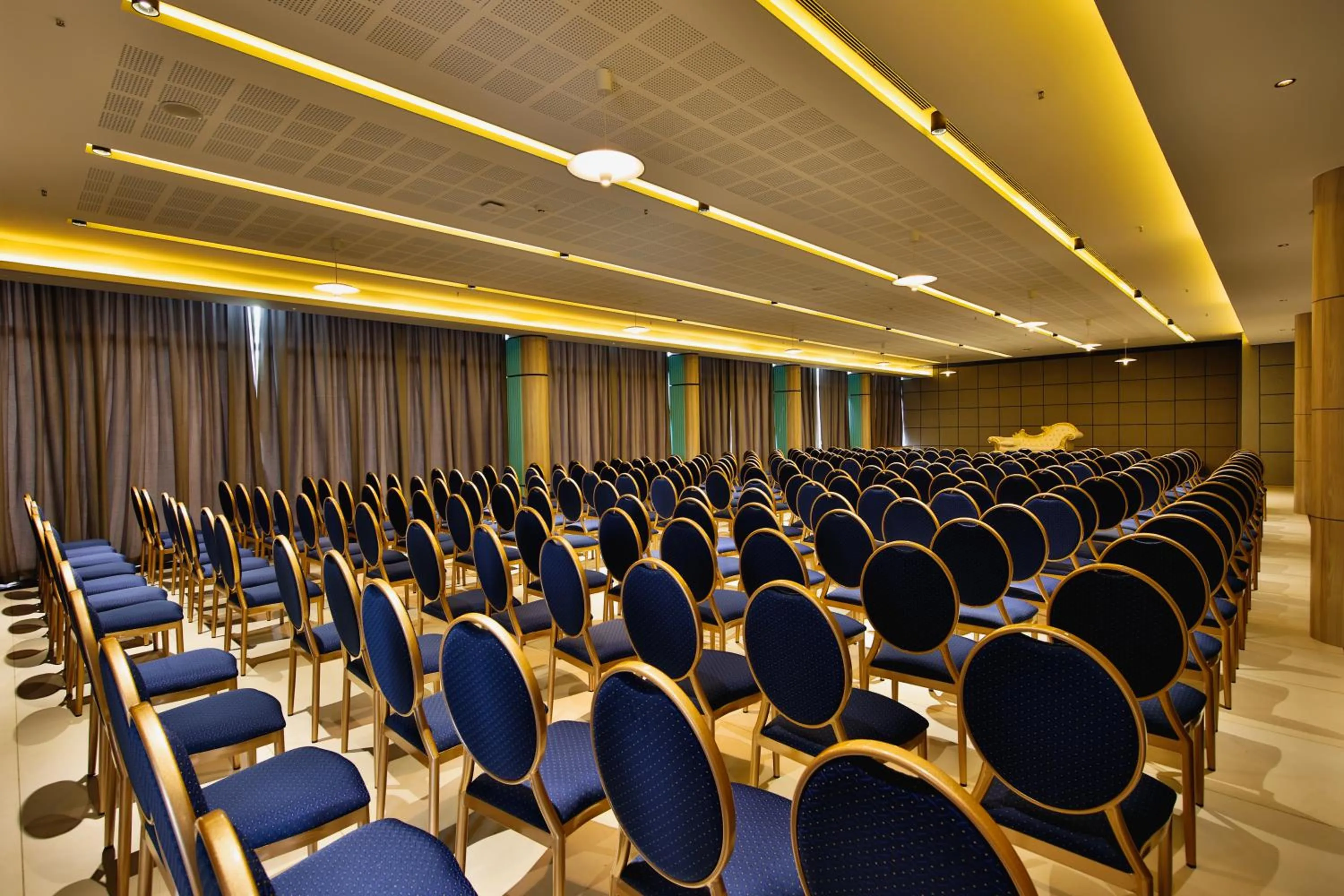 Banquet/Function facilities in Pushpak Grande