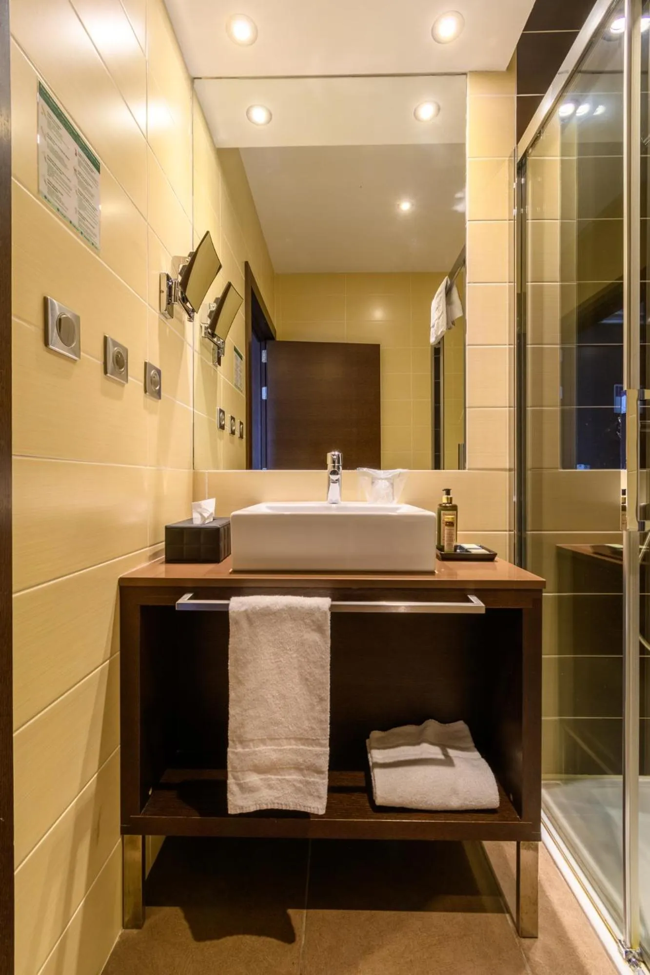 Bathroom in Hype Hôtel