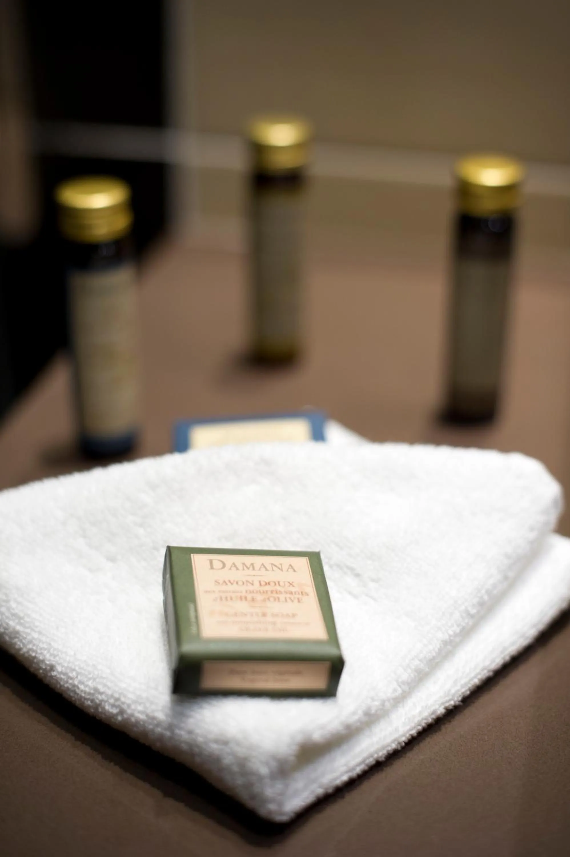 Shower in Hype Hôtel