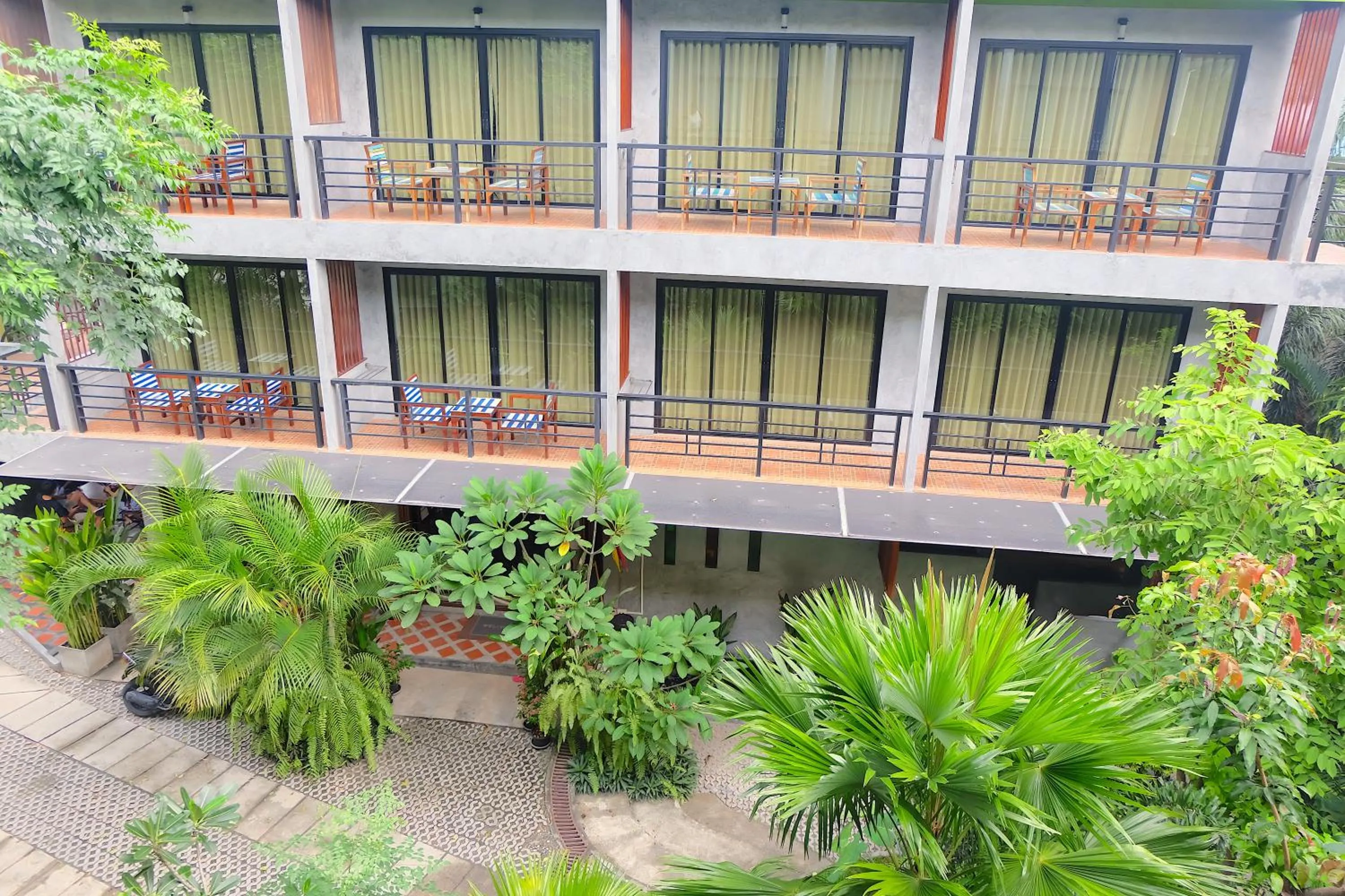 Property building in Blue Wave House