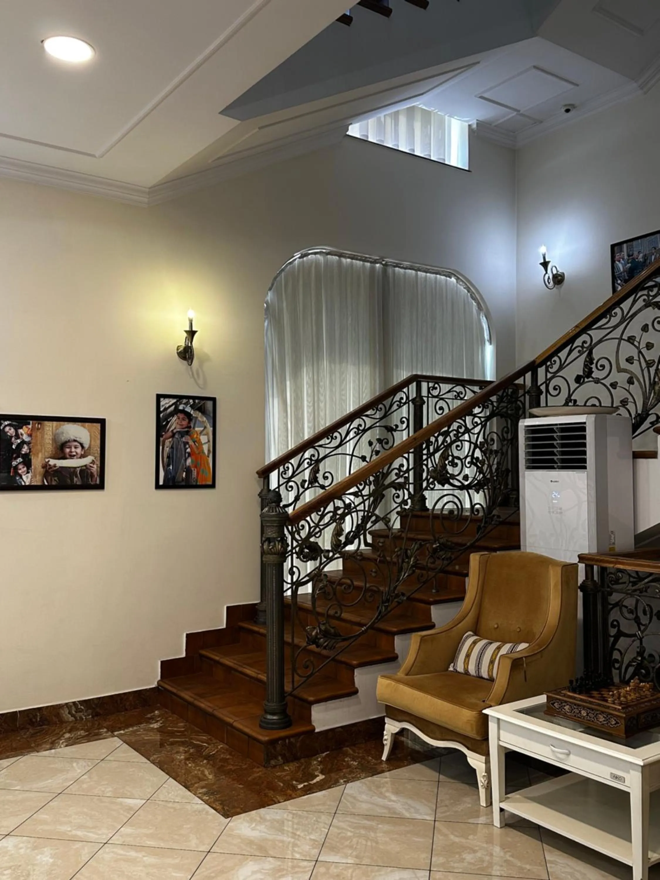 Lobby or reception in Silk Road Kokand Hotel