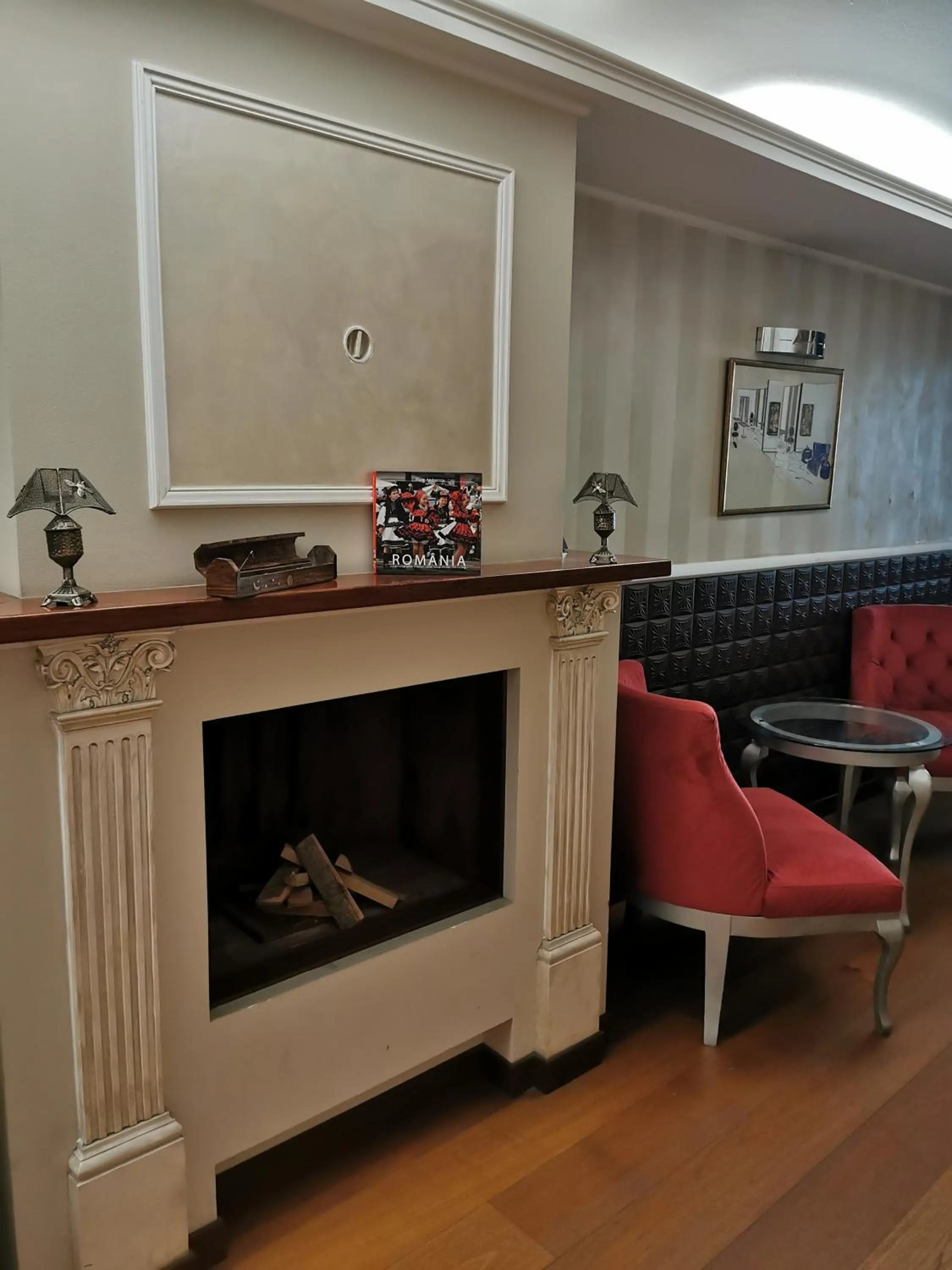 Communal lounge/ TV room in Prince Residence Apartments