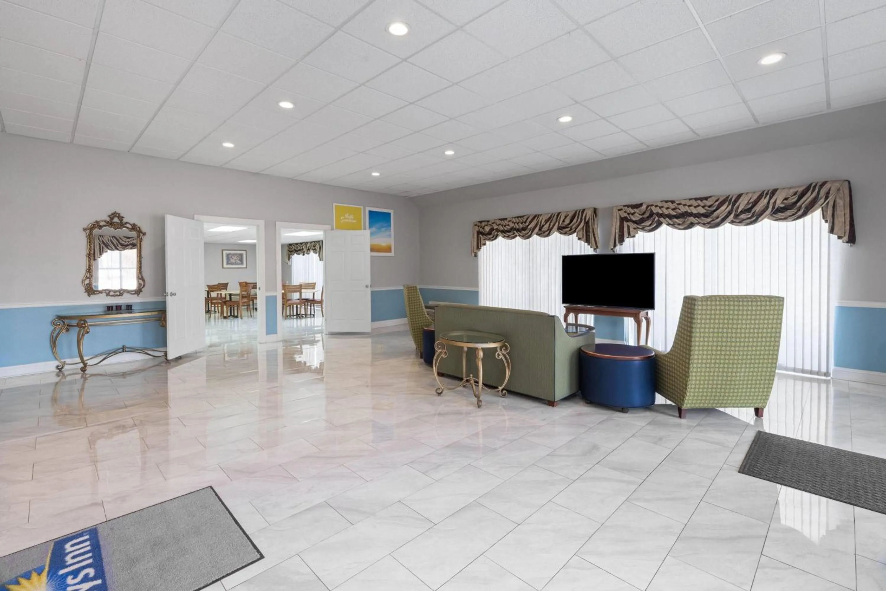 Lobby or reception in Days Inn by Wyndham Alma