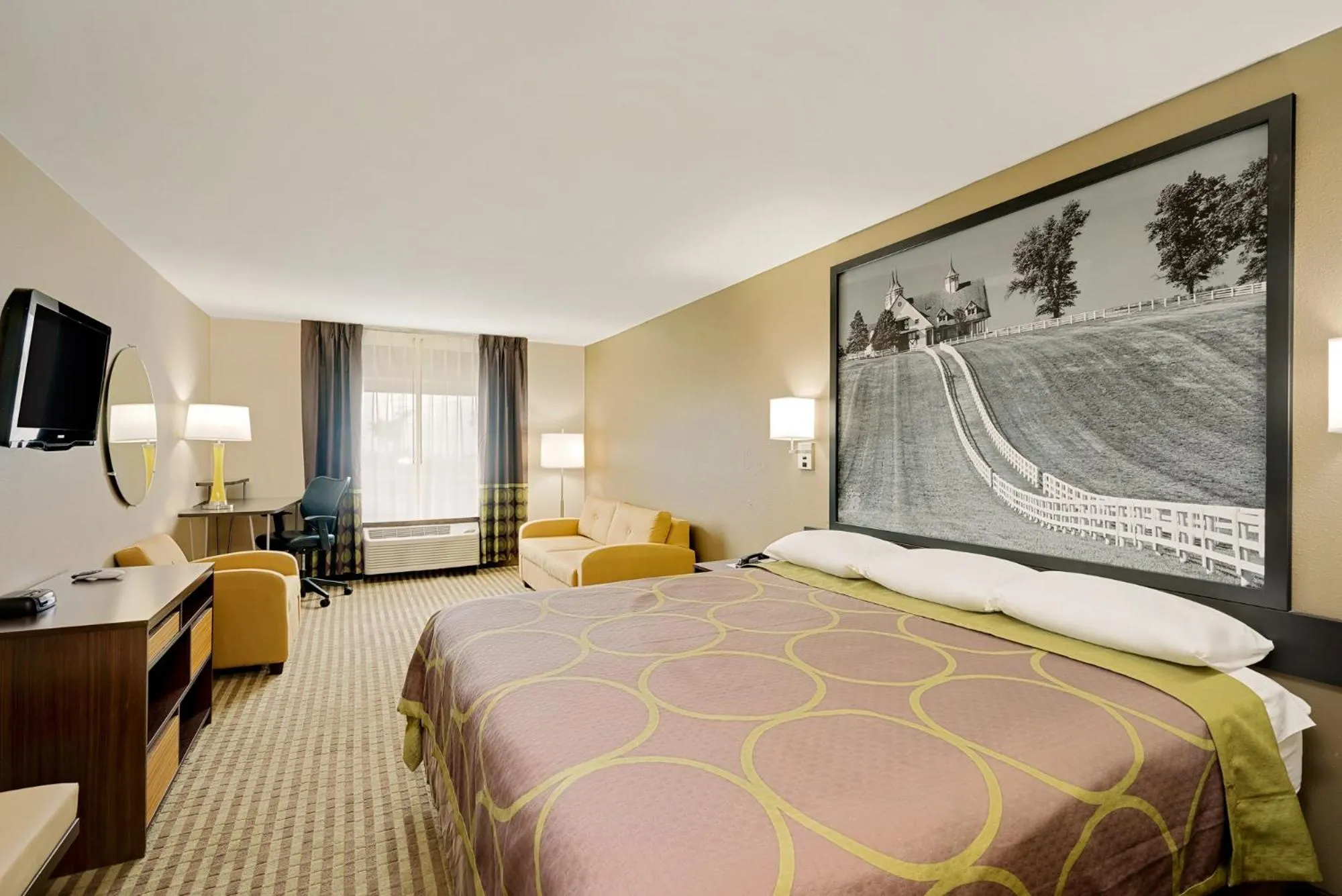 Photo of the whole room, Bed in Super 8 by Wyndham Lexington Hamburg Area
