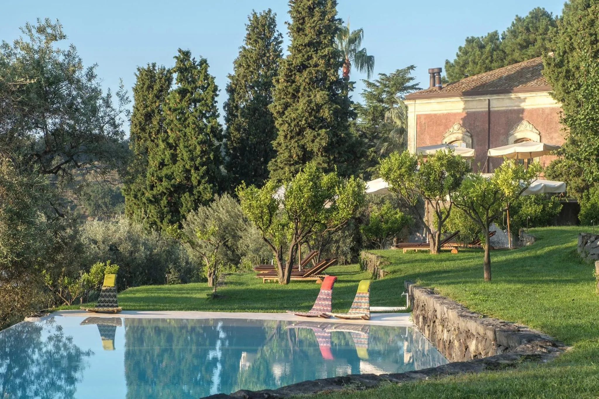 Property building in Monaci delle Terre Nere