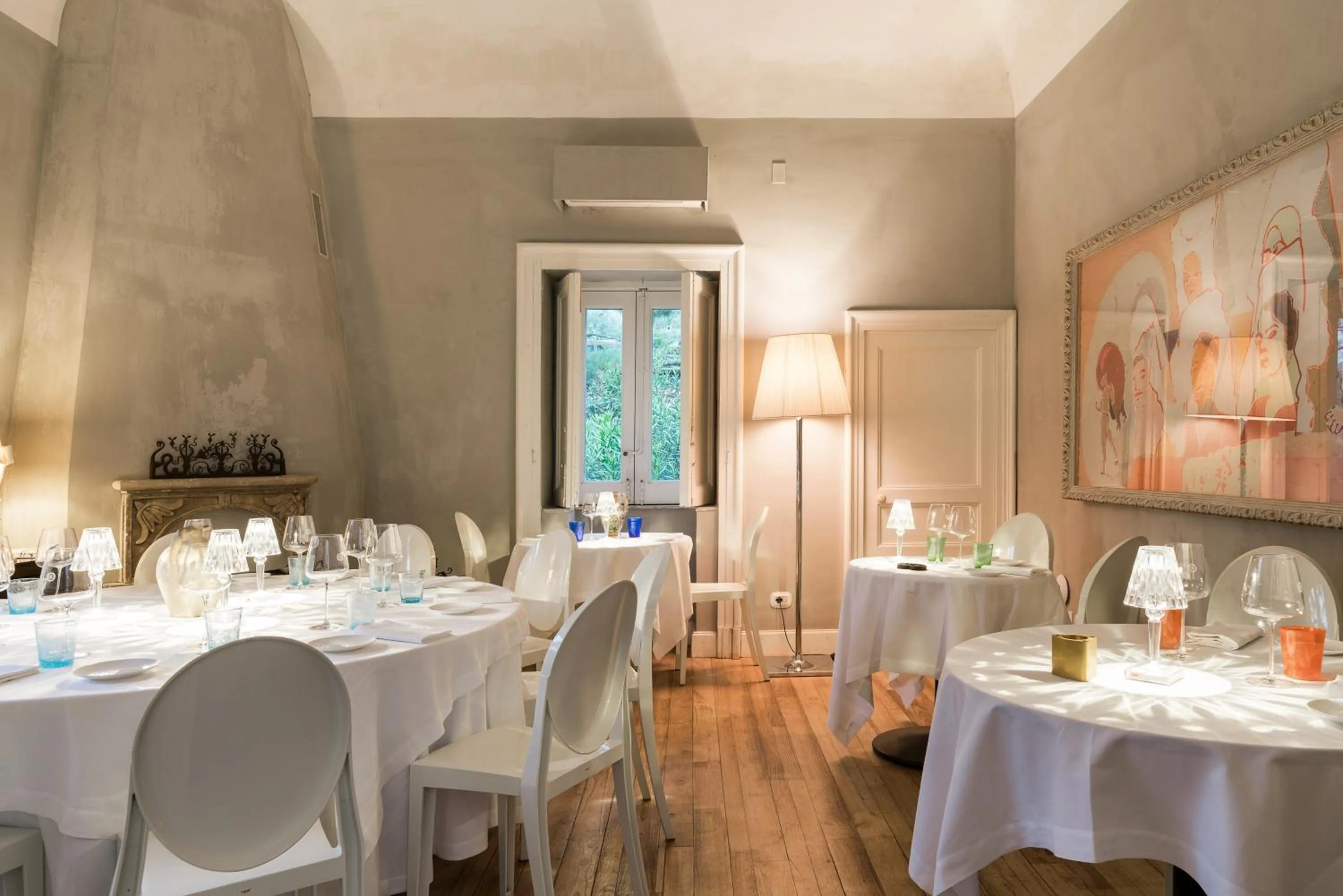Restaurant/places to eat in Monaci delle Terre Nere