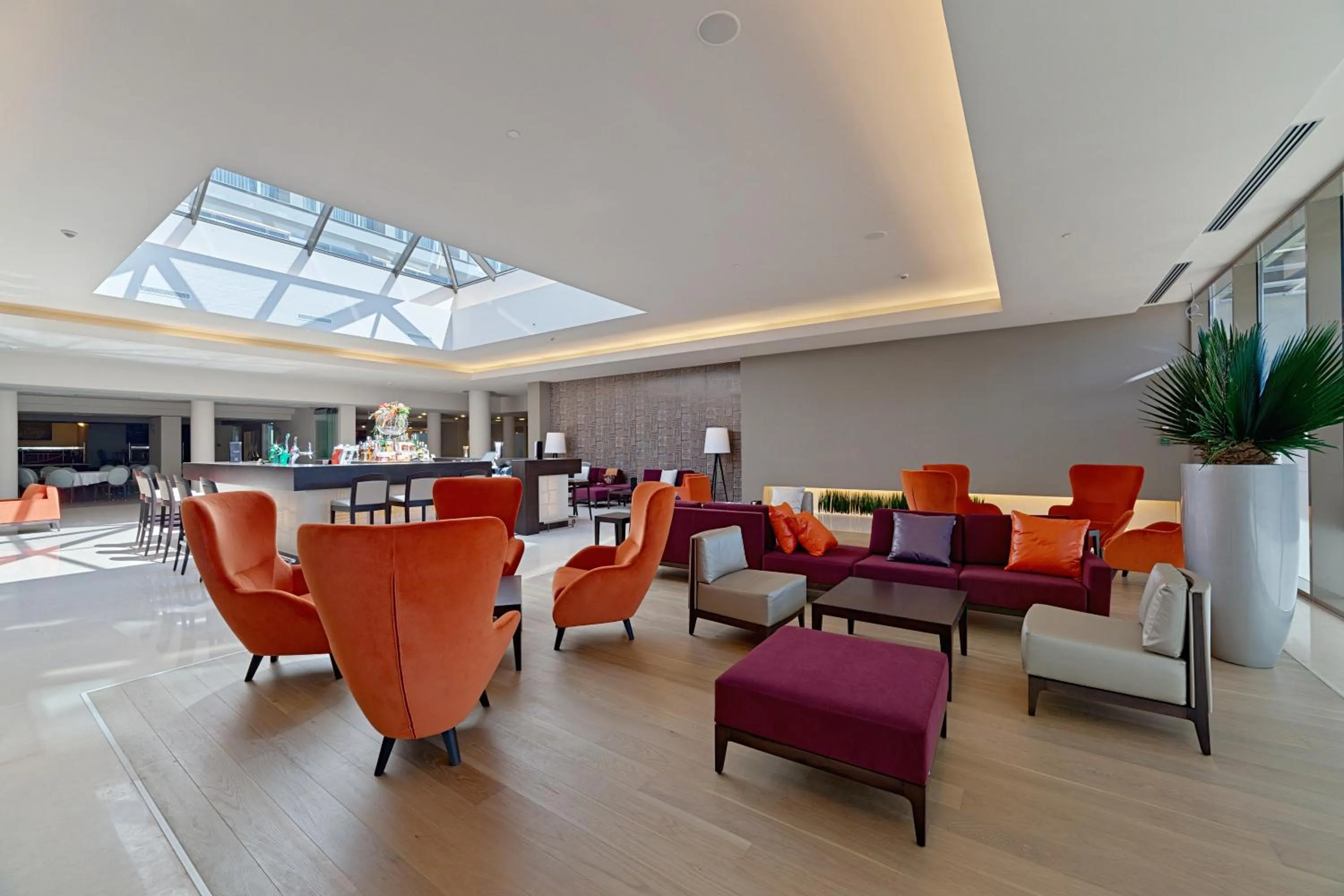 Lounge or bar in Ramada by Wyndham Bucharest Parc Hotel