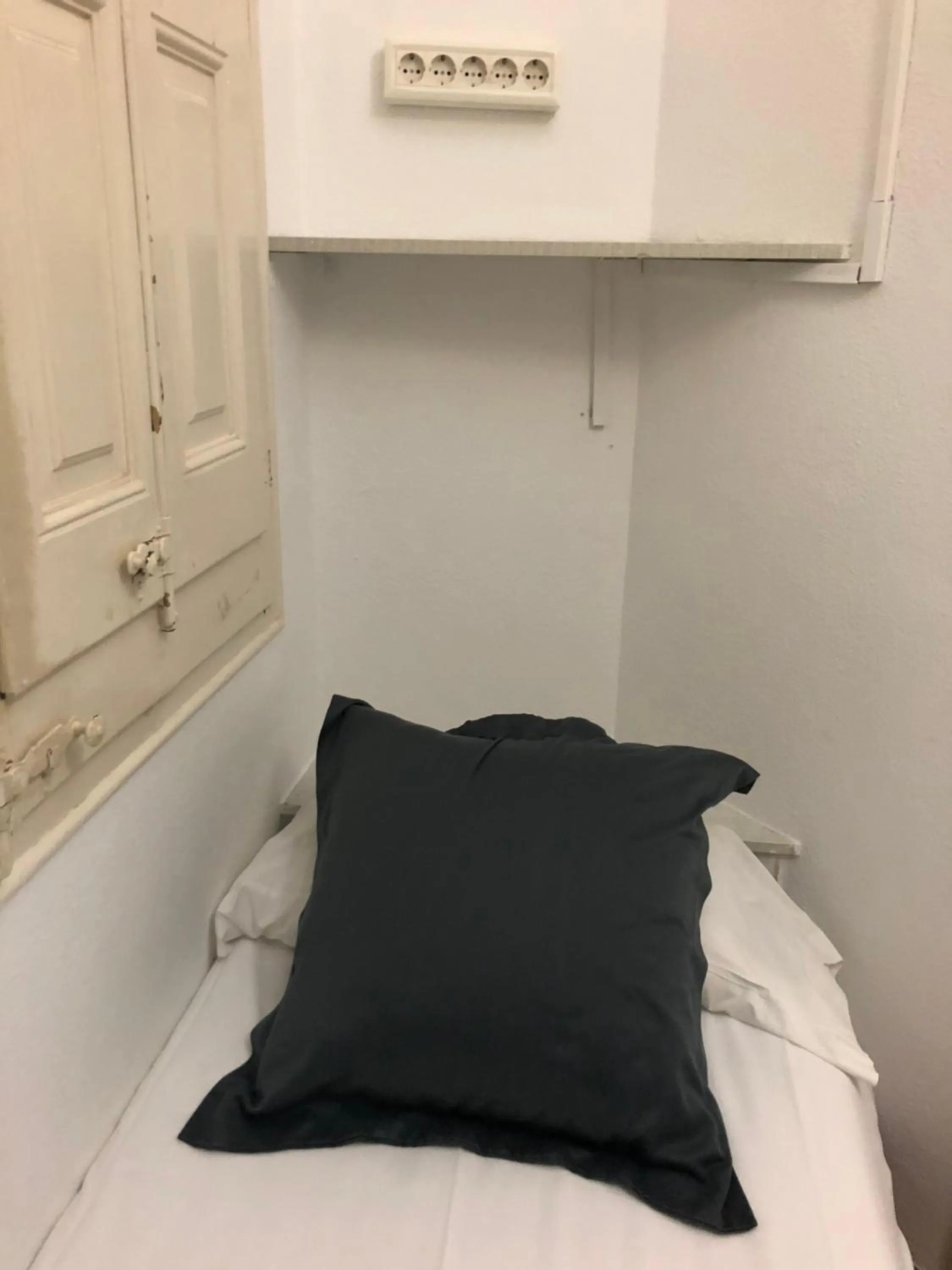 Bed in Hostalin Barcelona Diputacion