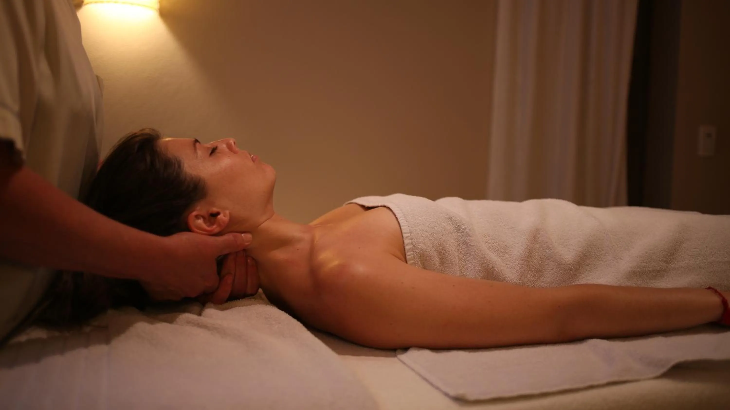 Massage in Carilo Soleil By HS