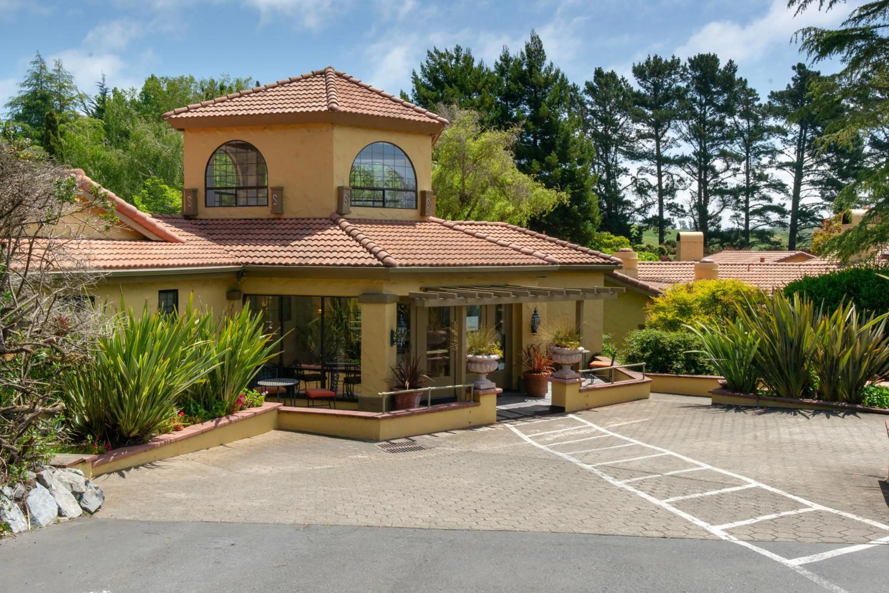 Property building in Sonoma Coast Villa