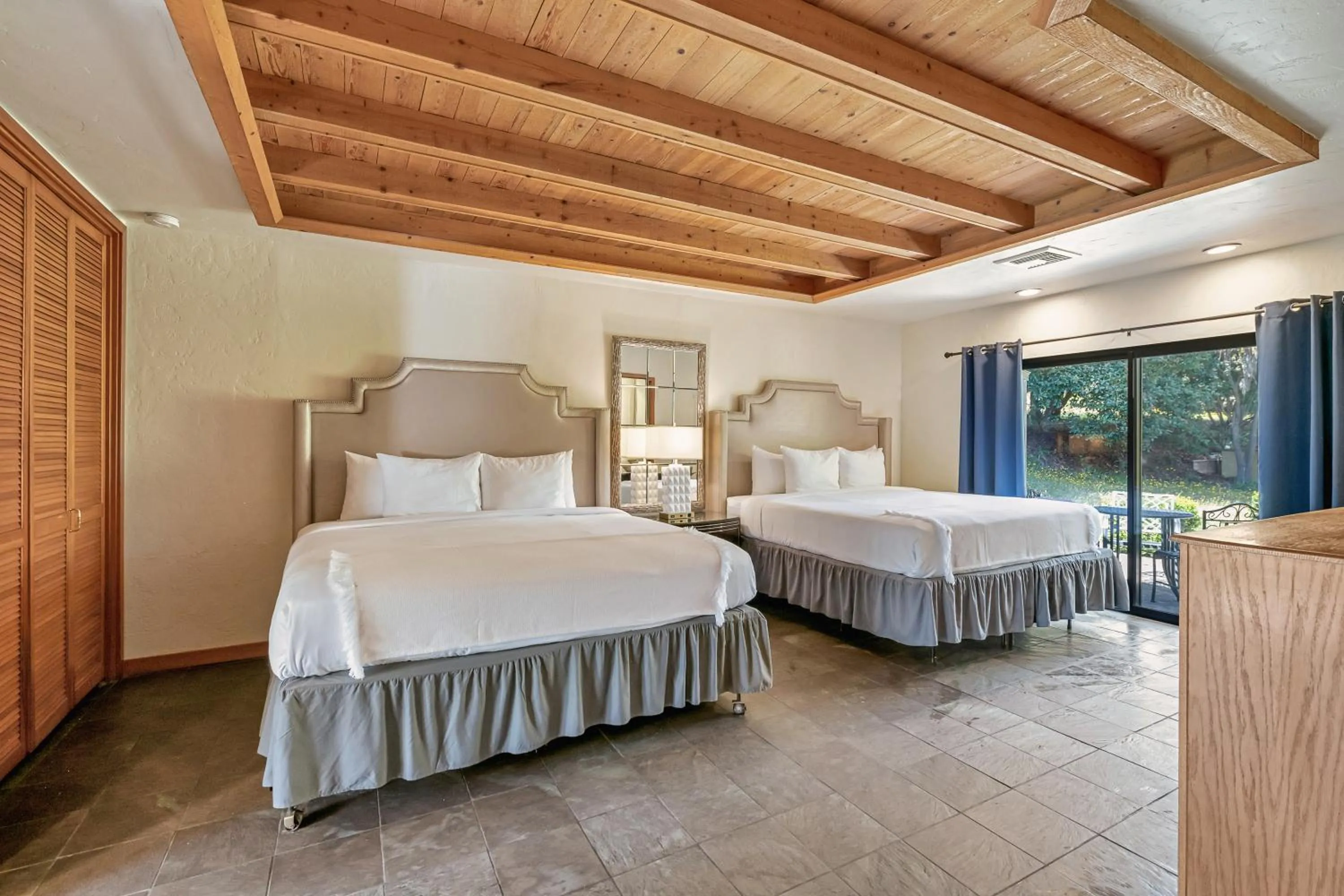 Bedroom, Bed in Sonoma Coast Villa