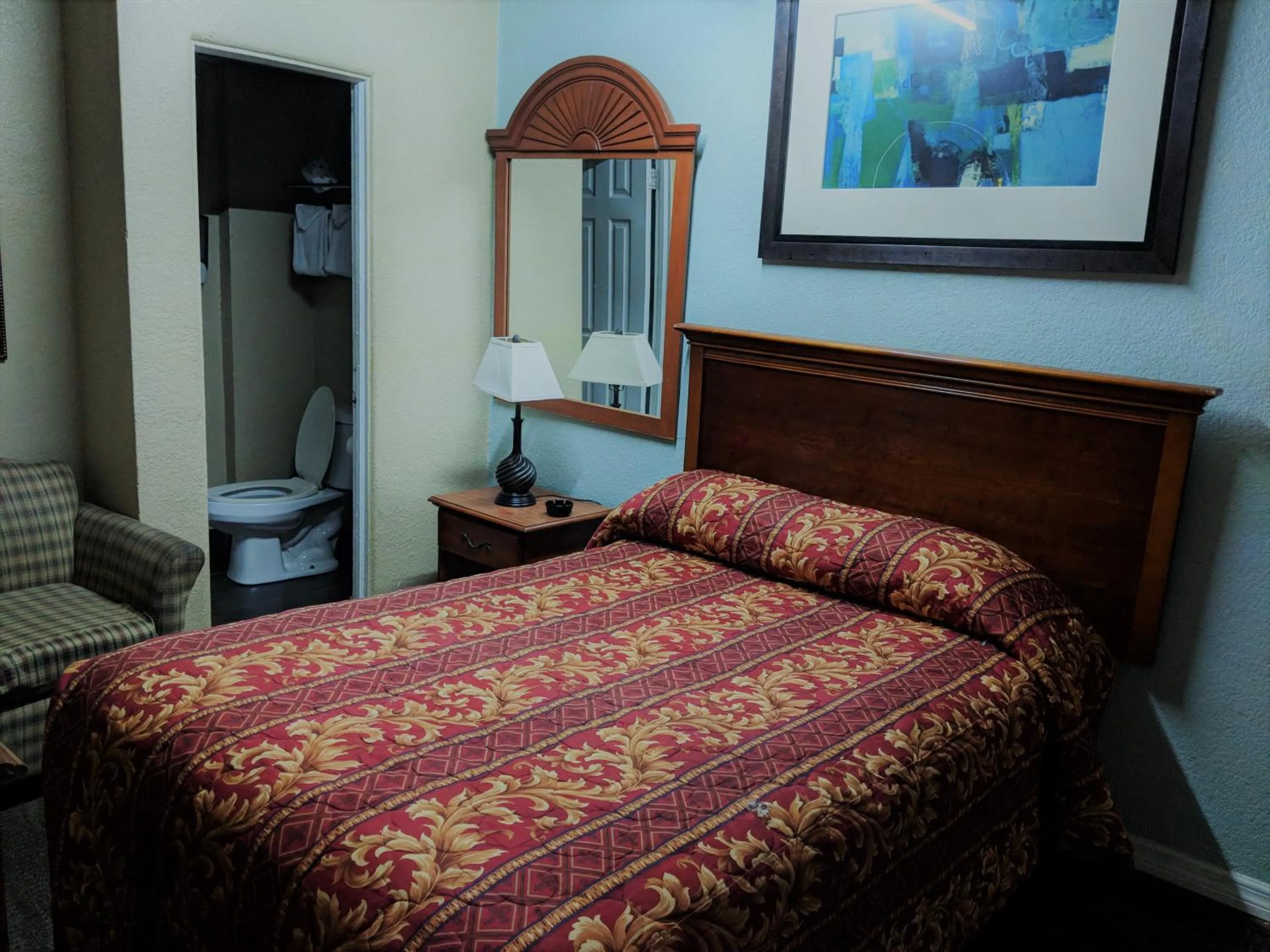 Bed in San Marina Motel Daytona