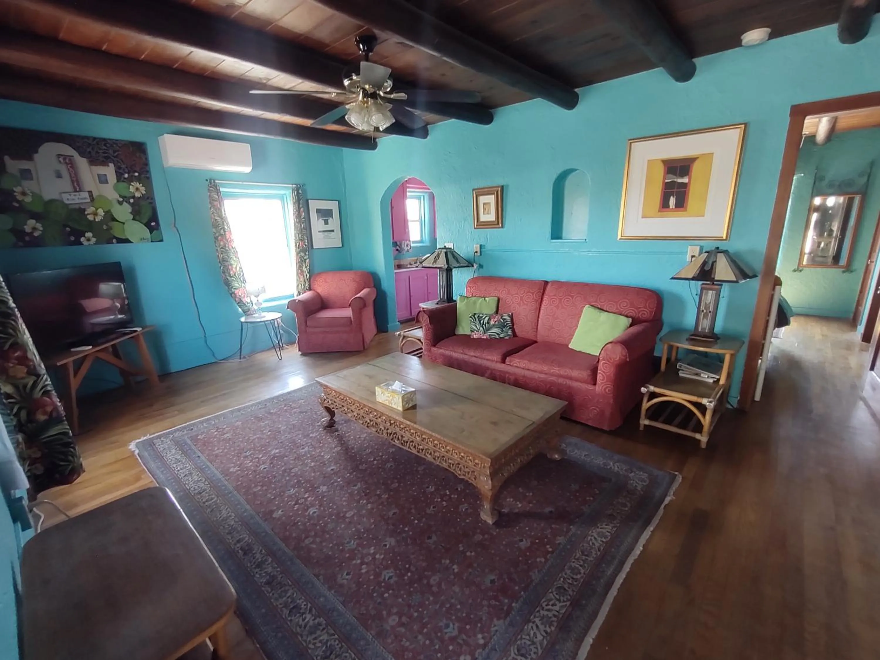 TV and multimedia in Pelican Spa