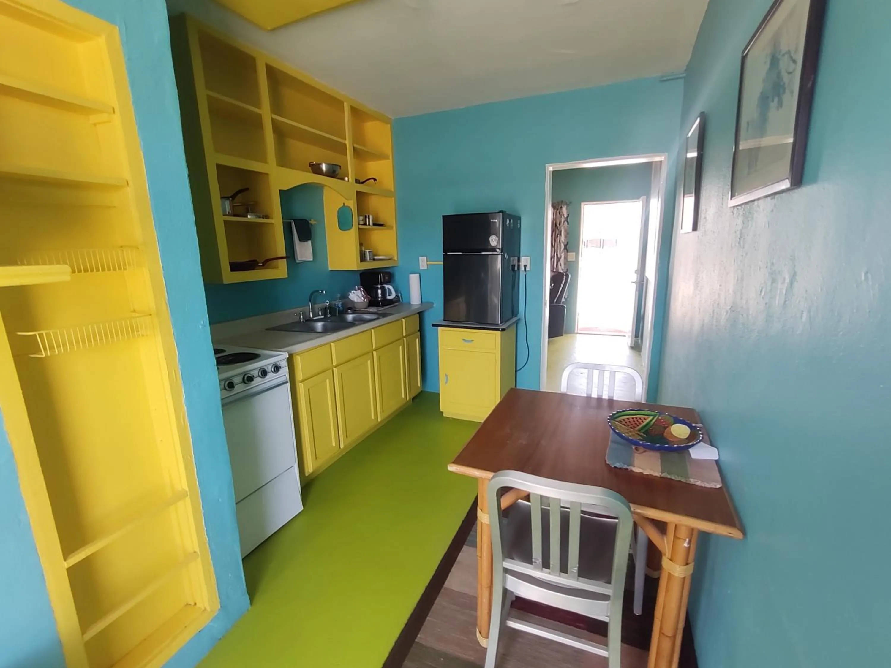 Kitchen or kitchenette in Pelican Spa