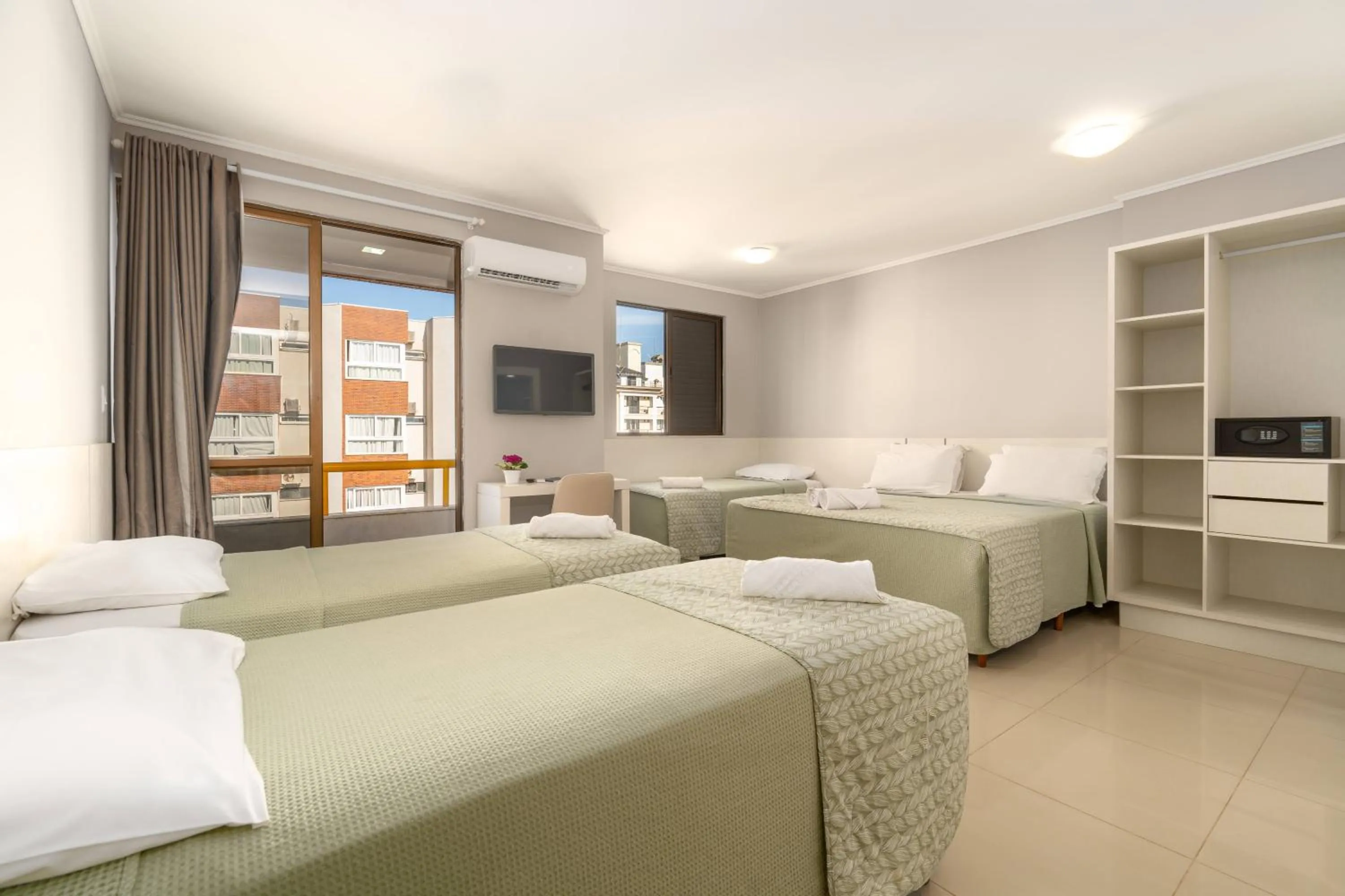 Photo of the whole room, Bed in Boulevard Beach Canasvieiras Hotel