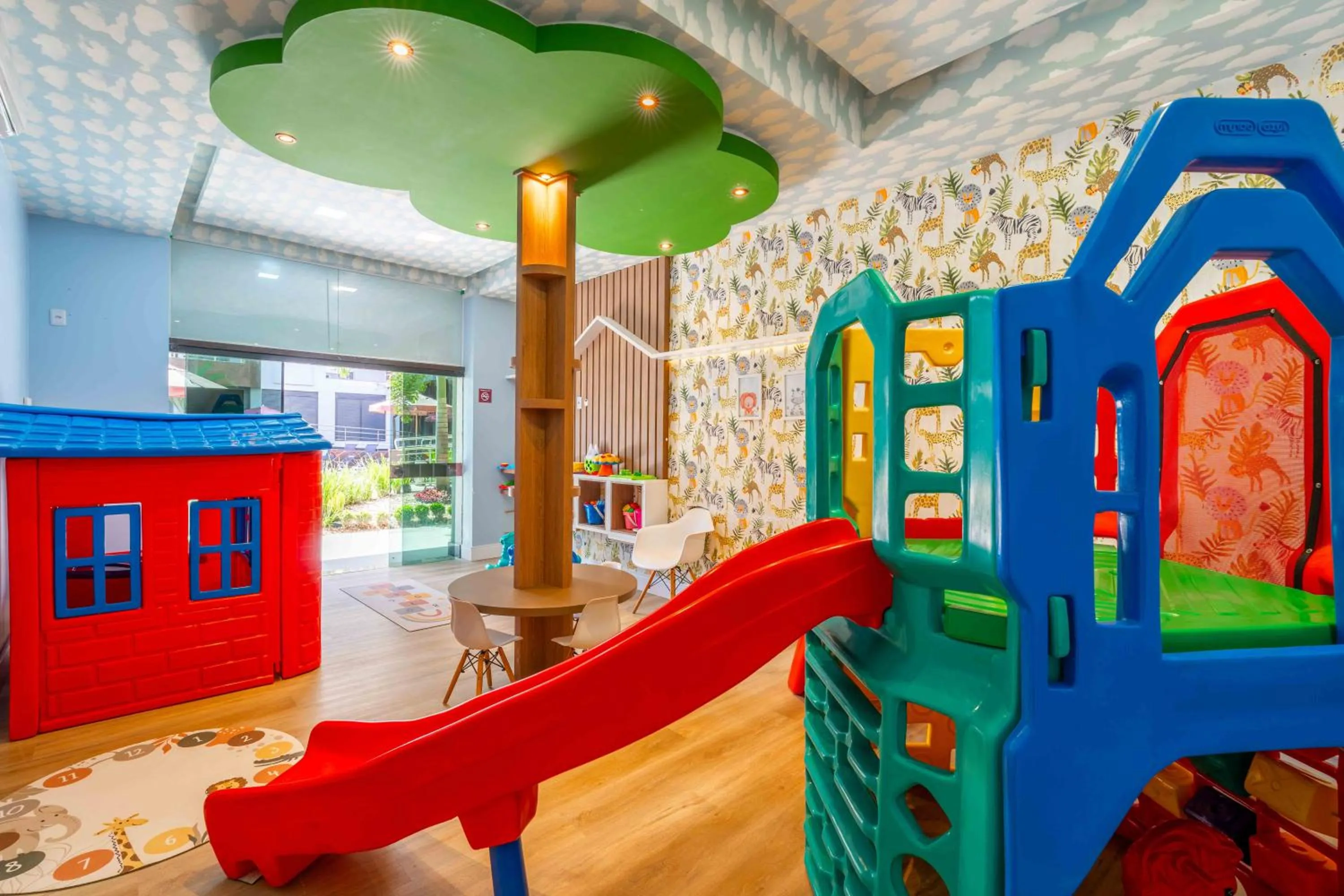 Children play ground in Boulevard Beach Canasvieiras Hotel