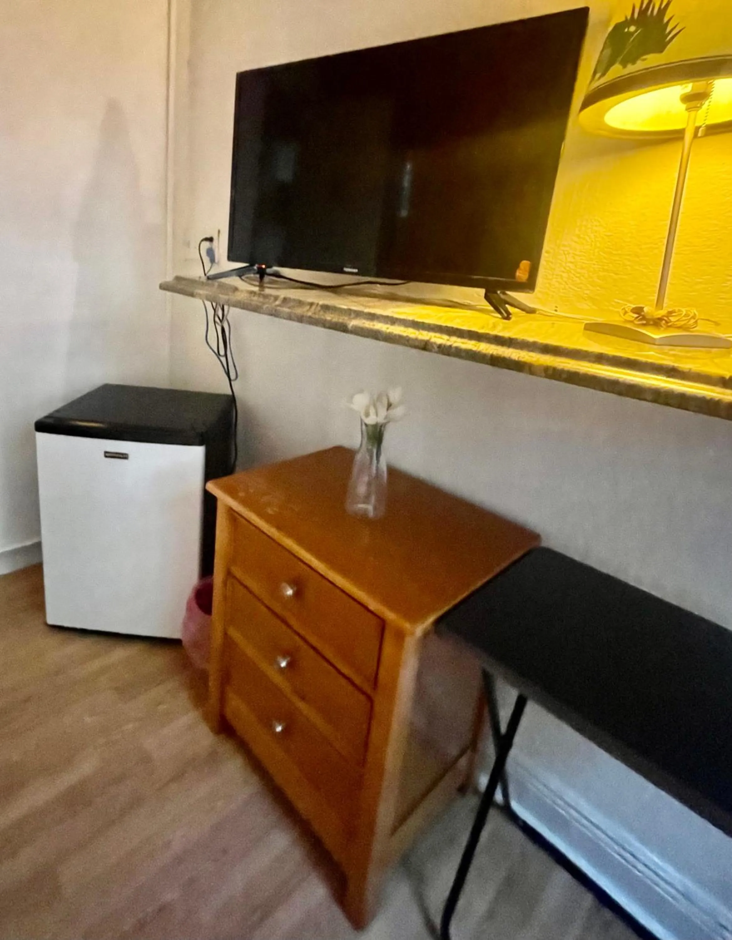 TV and multimedia in Habitación Céntrica calle 8 Miami