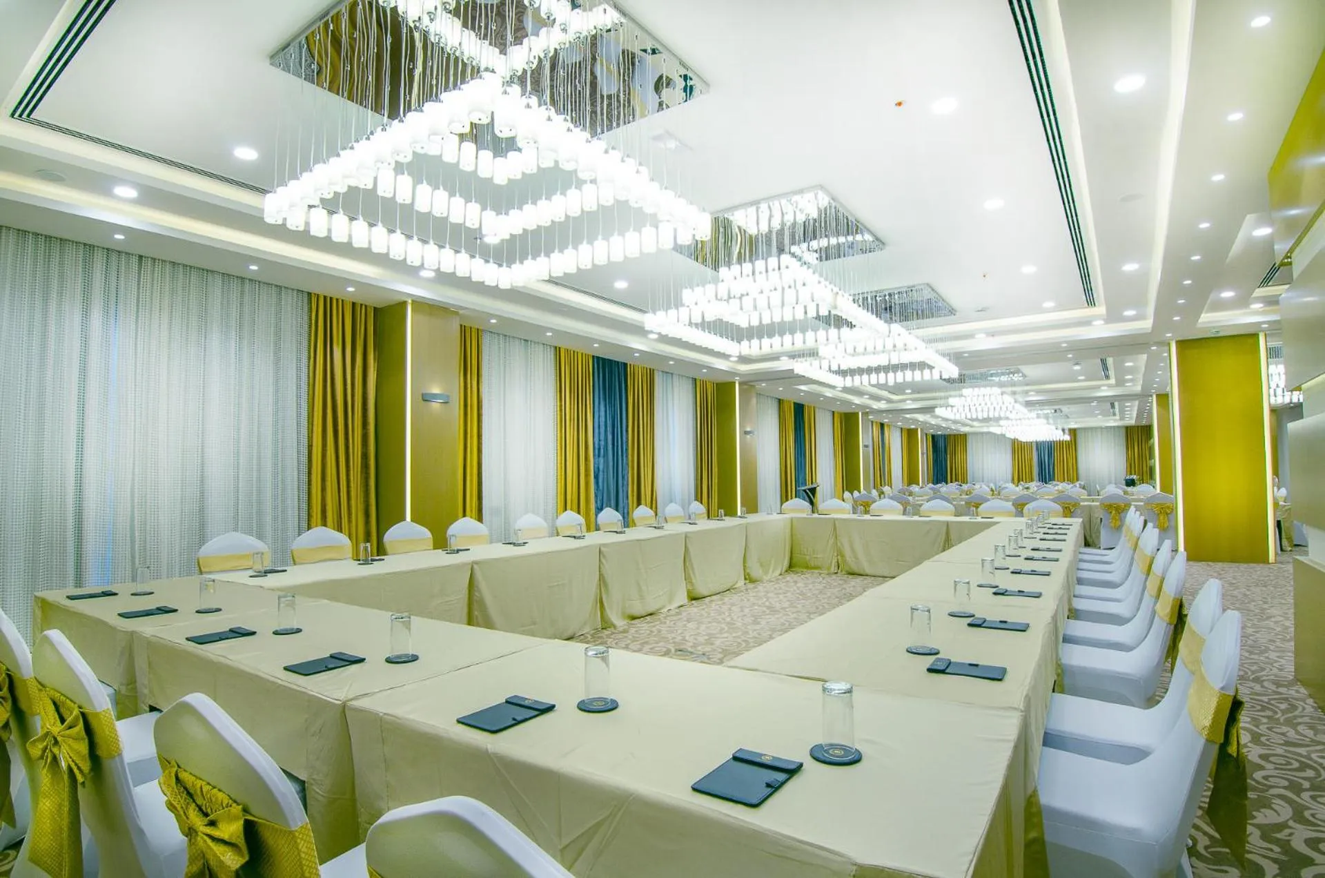 Meeting/conference room in Al Murooj Grand Hotel