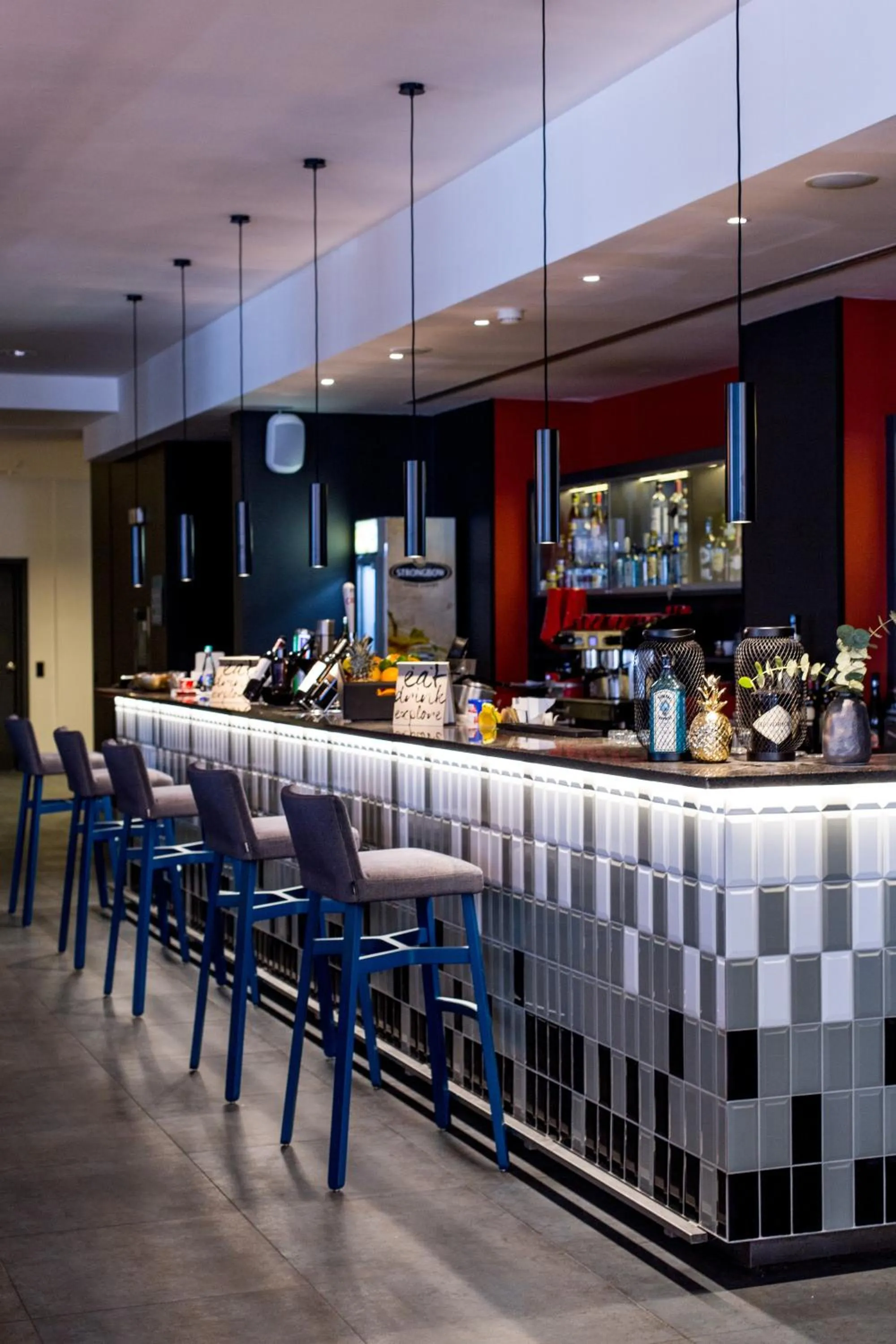 Nightclub / DJ in Vienna House Easy by Wyndham Bucharest Airport