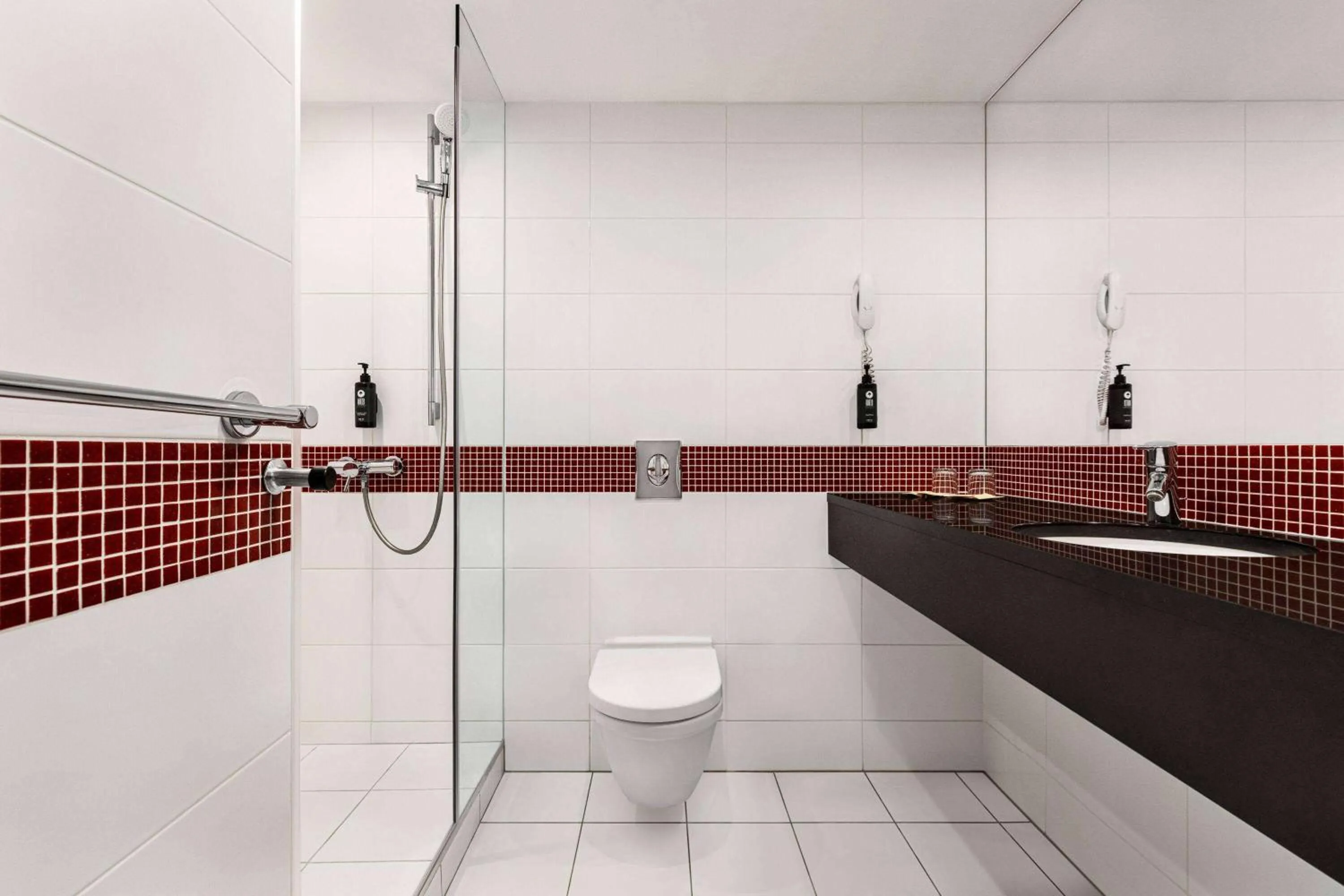 TV and multimedia in Vienna House Easy by Wyndham Bucharest Airport