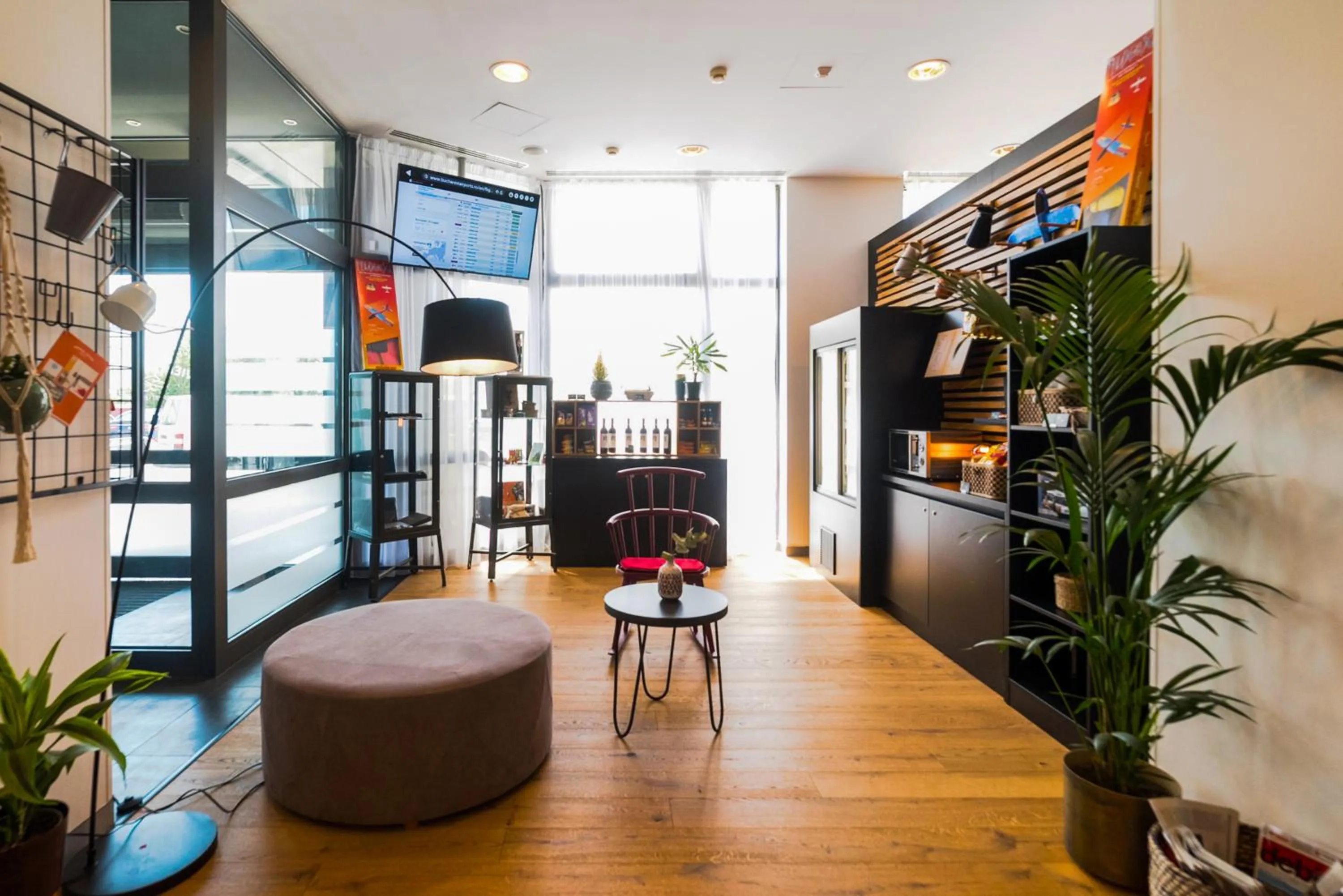 Lobby or reception in Vienna House Easy by Wyndham Bucharest Airport