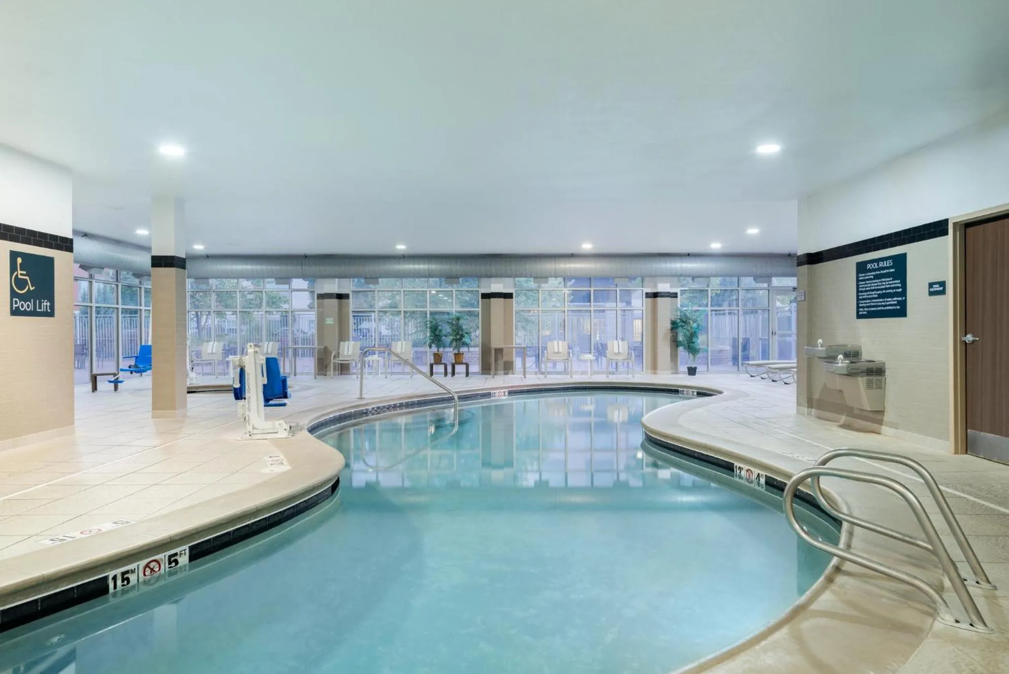 Swimming pool in Holiday Inn Boise Airport by IHG