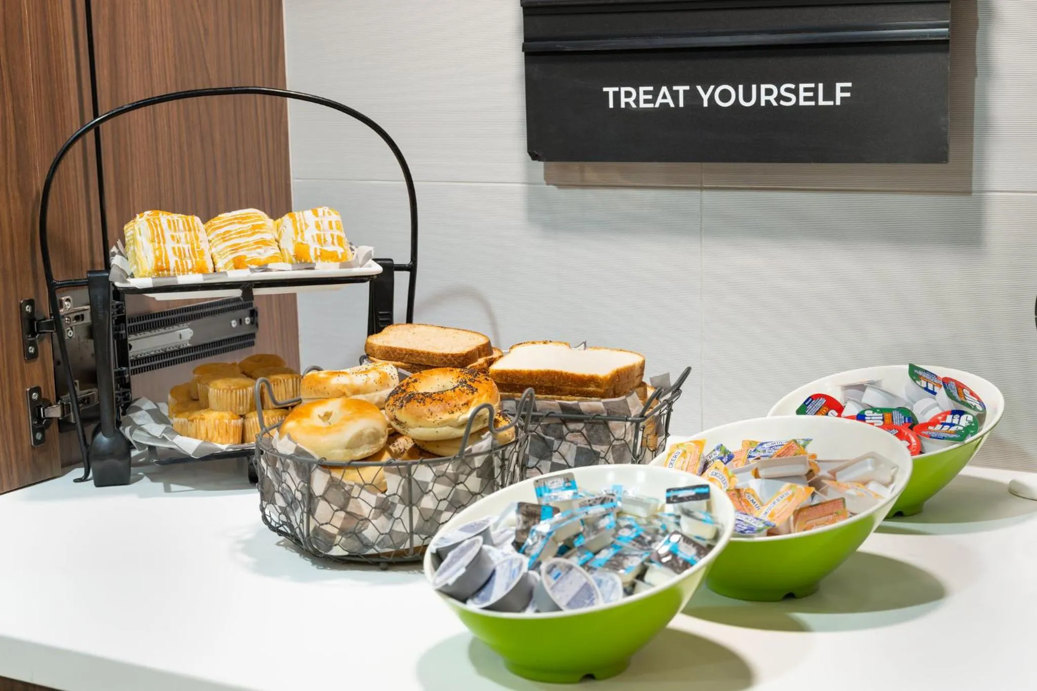 Restaurant/places to eat in Holiday Inn Boise Airport by IHG