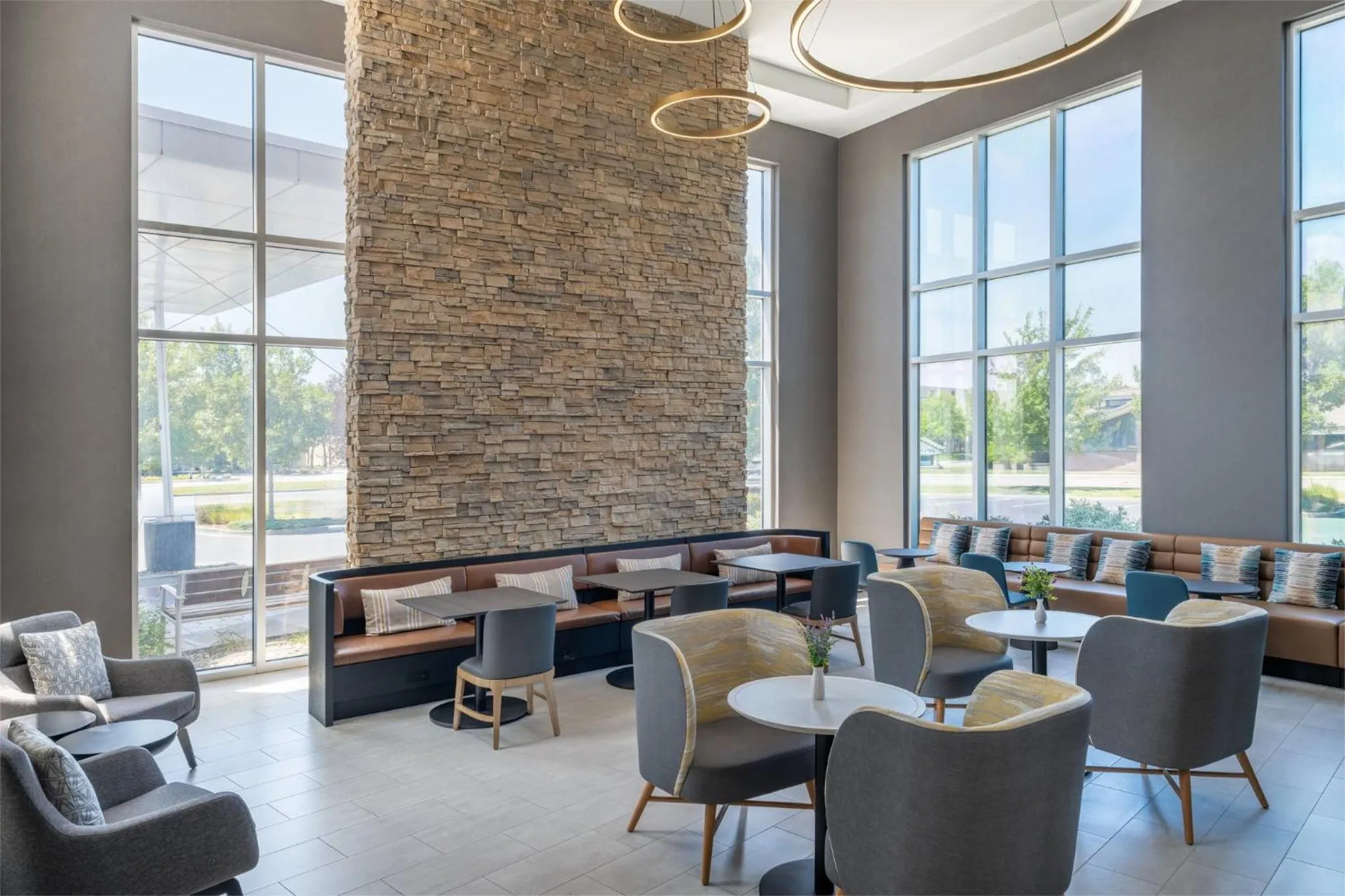 Property building in Holiday Inn Boise Airport by IHG