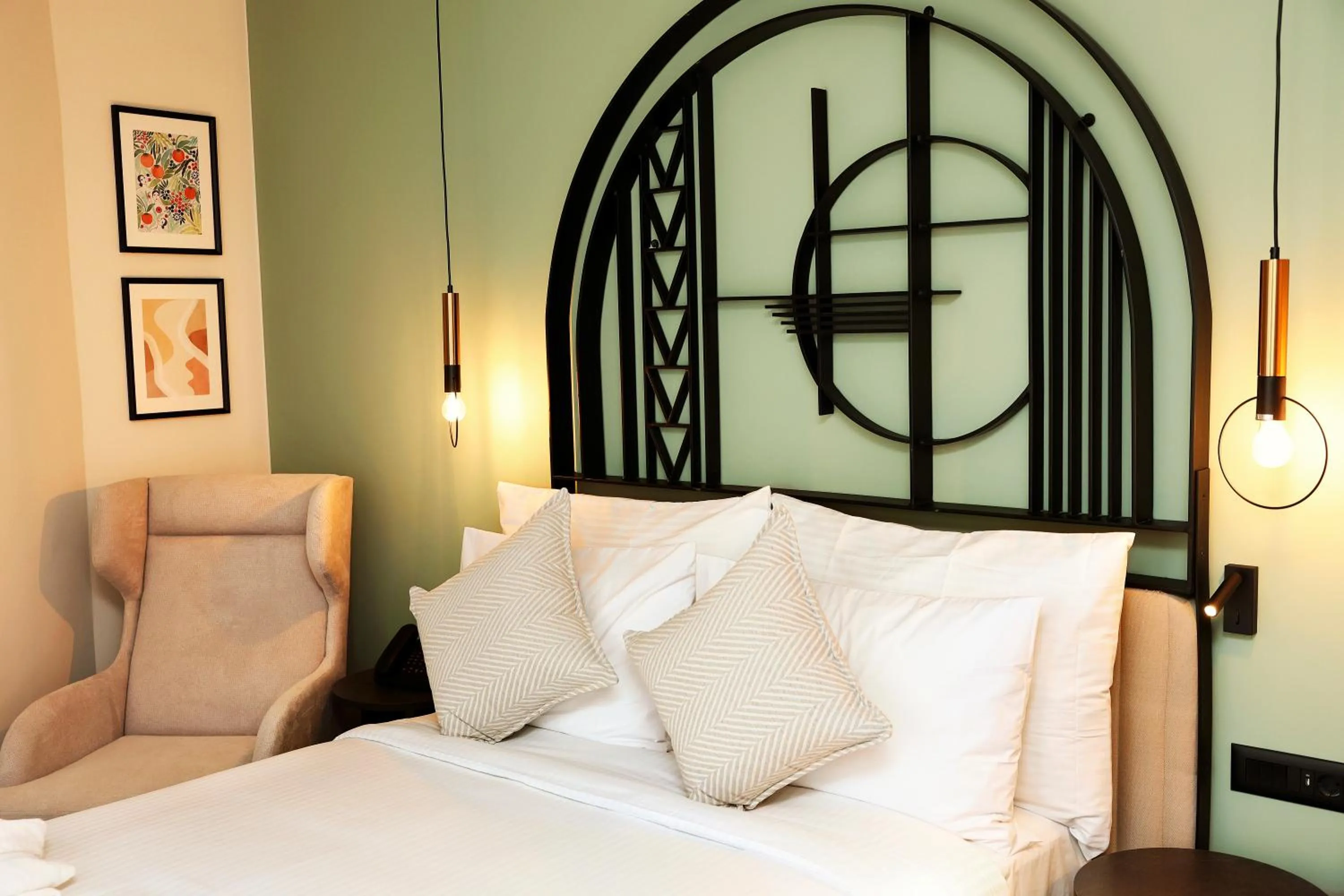 Bed in Zeus Essence Bucharest Opera