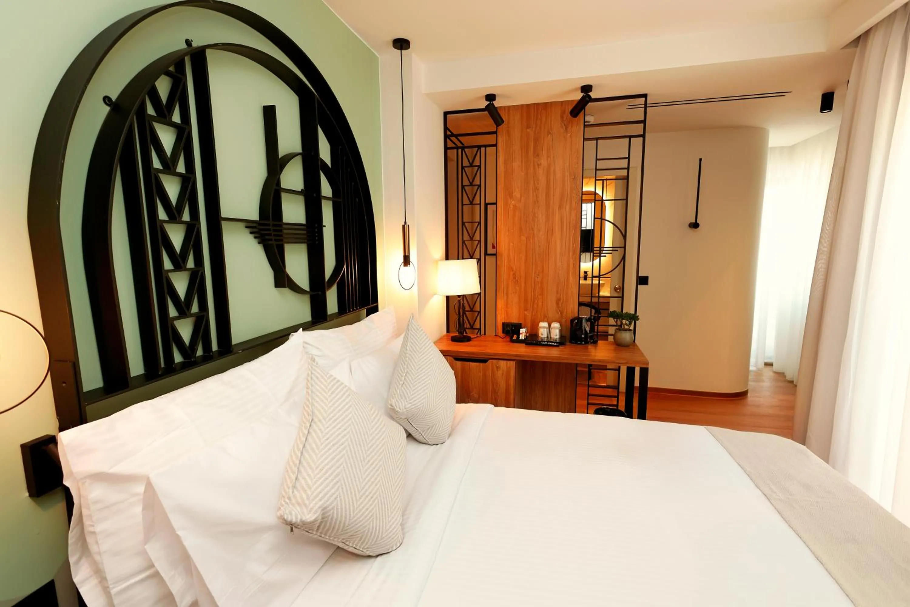 Bathroom, Bed in Zeus Essence Bucharest Opera